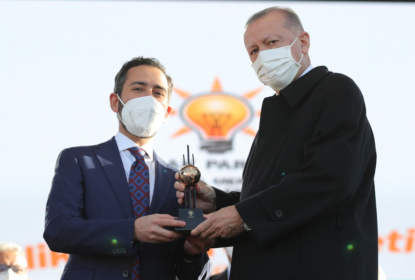 Cumhurbaşkanı Erdoğan'dan Konya Büyükşehir'e Gençlik Faaliyetleri Ödülü