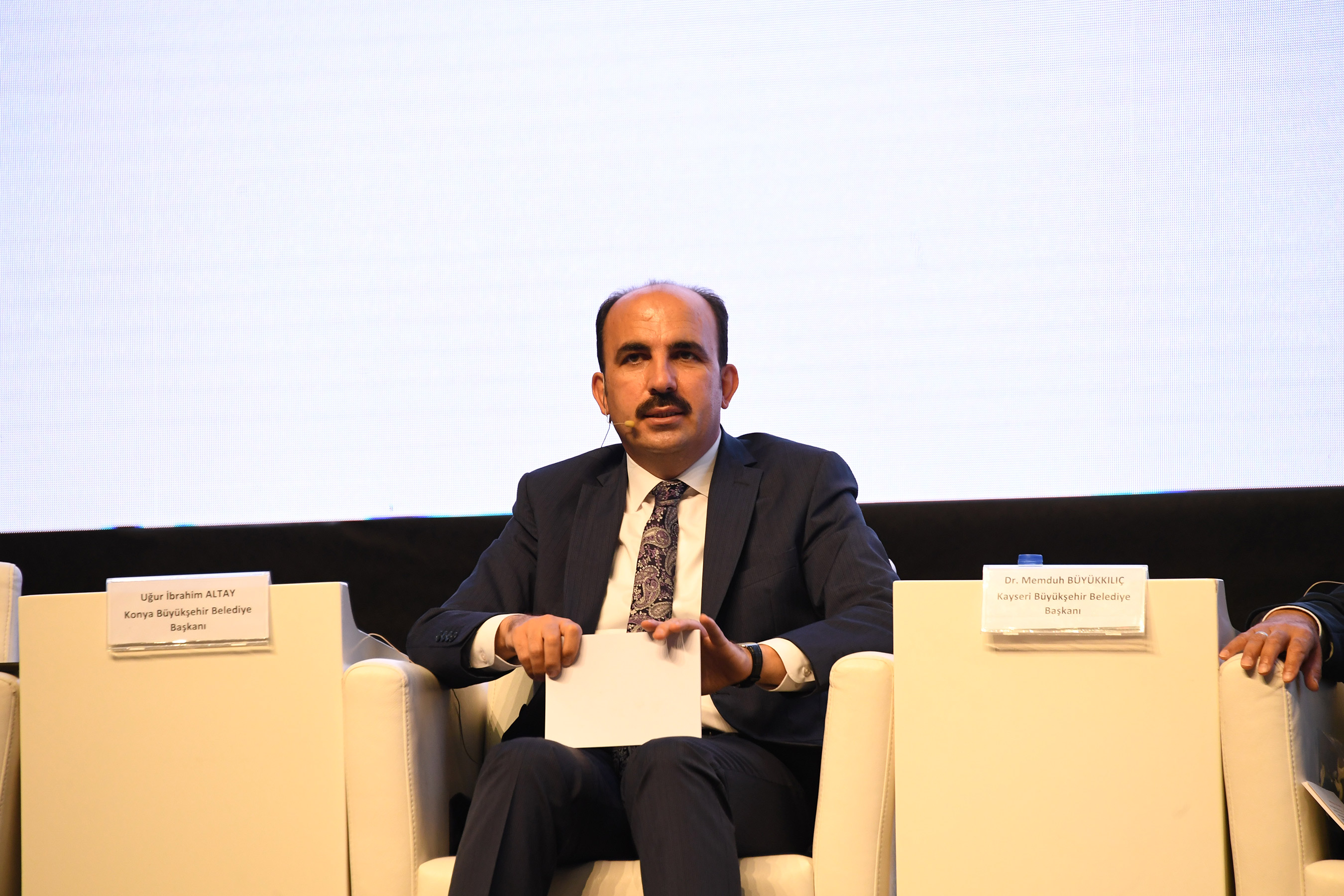 Başkan Altay: 'Gençlerimizin Hem Bugününü Hem Yarınını İnşa Etmek İçin Çalışıyoruz'