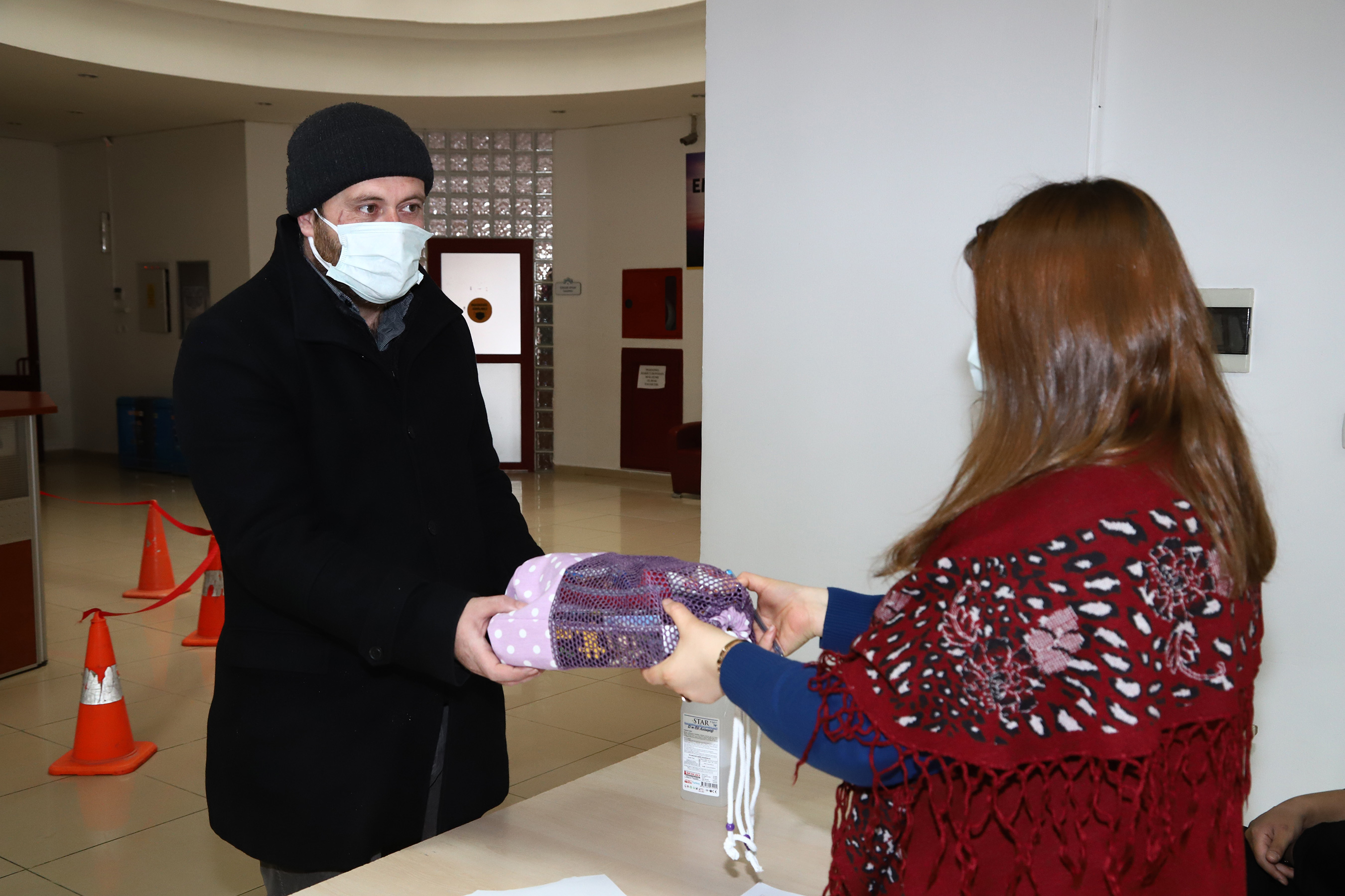 Çocuklar Büyükşehir'in Şivlilik Hediyesiyle Mutlu Oluyor