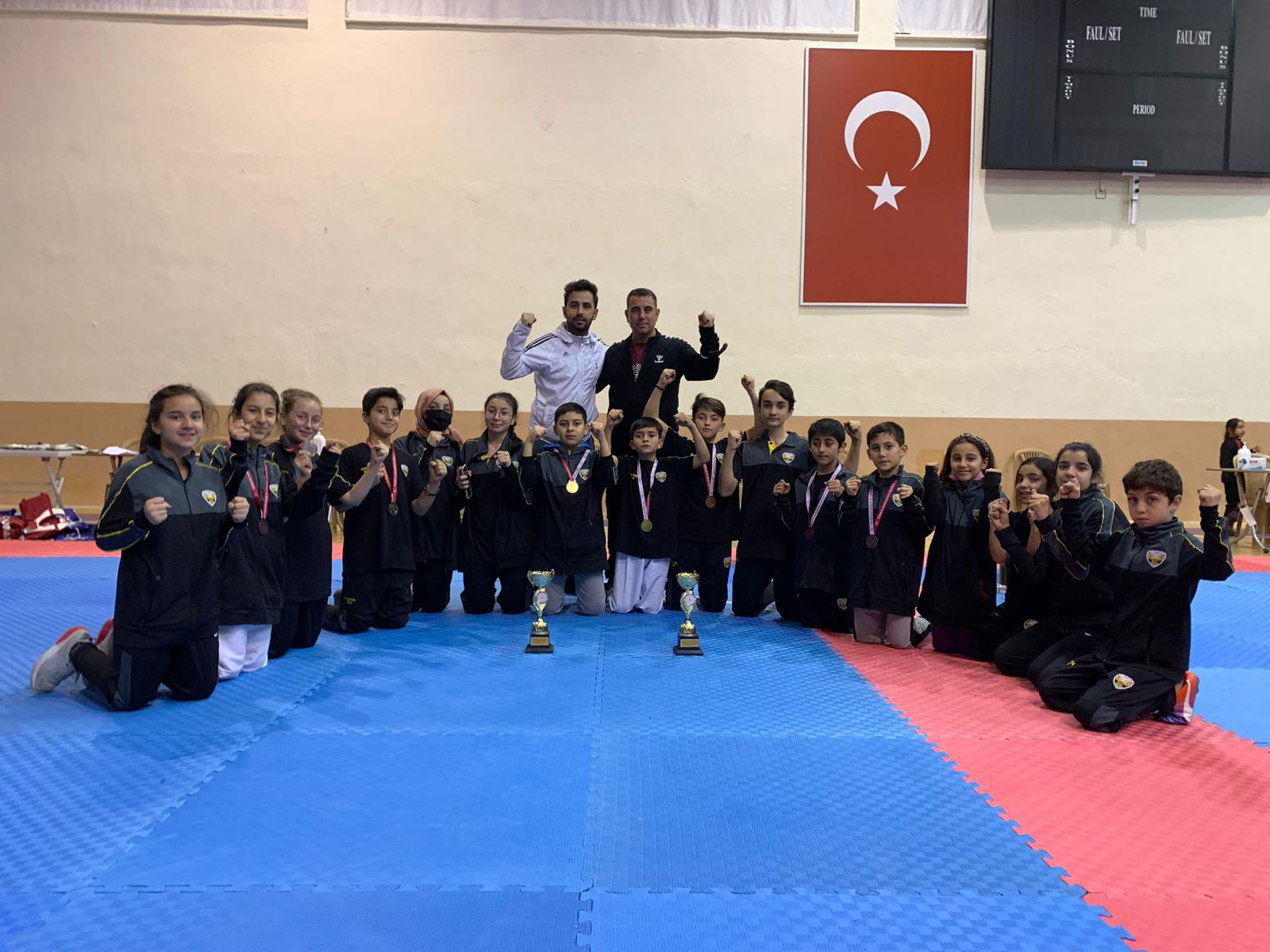Minik ve Yıldız Tekvandocularımız 11 Madalya ile Göz Doldurdu 