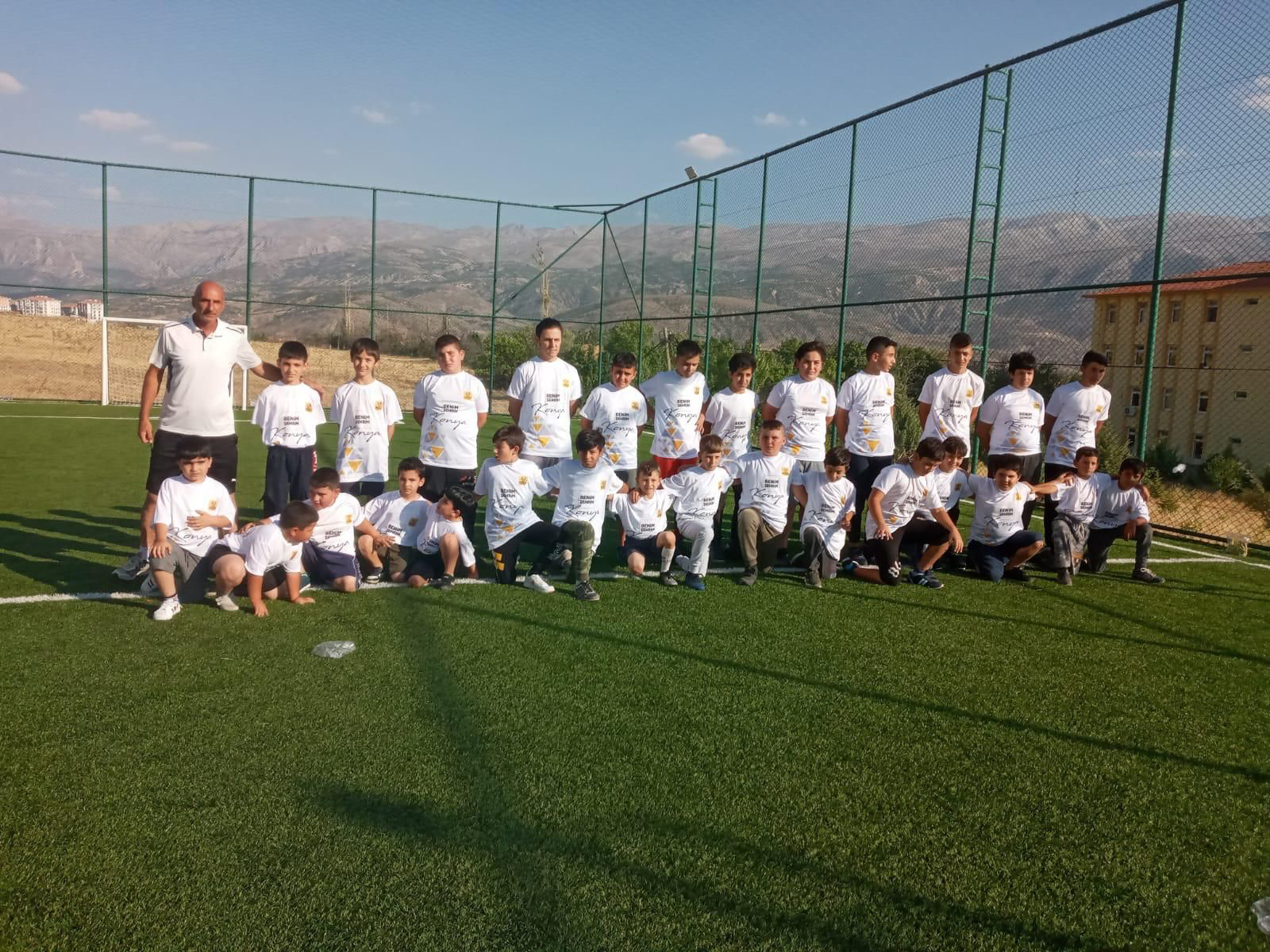 Yaz Spor Okullarıyla İlçelerde Binlerce Öğrenci Sporla Tanıştı