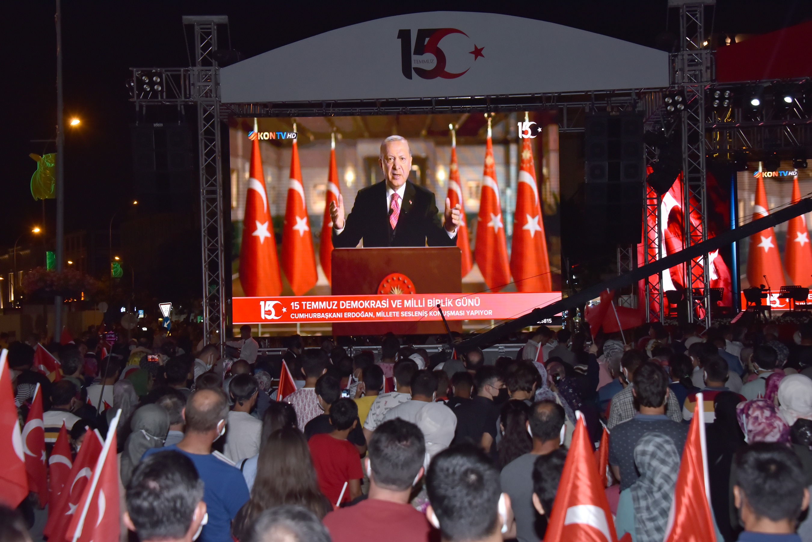 15 Temmuz'un 5.Yılında Binlerce Konyalı Mevlana Meydanı'nda Buluştu