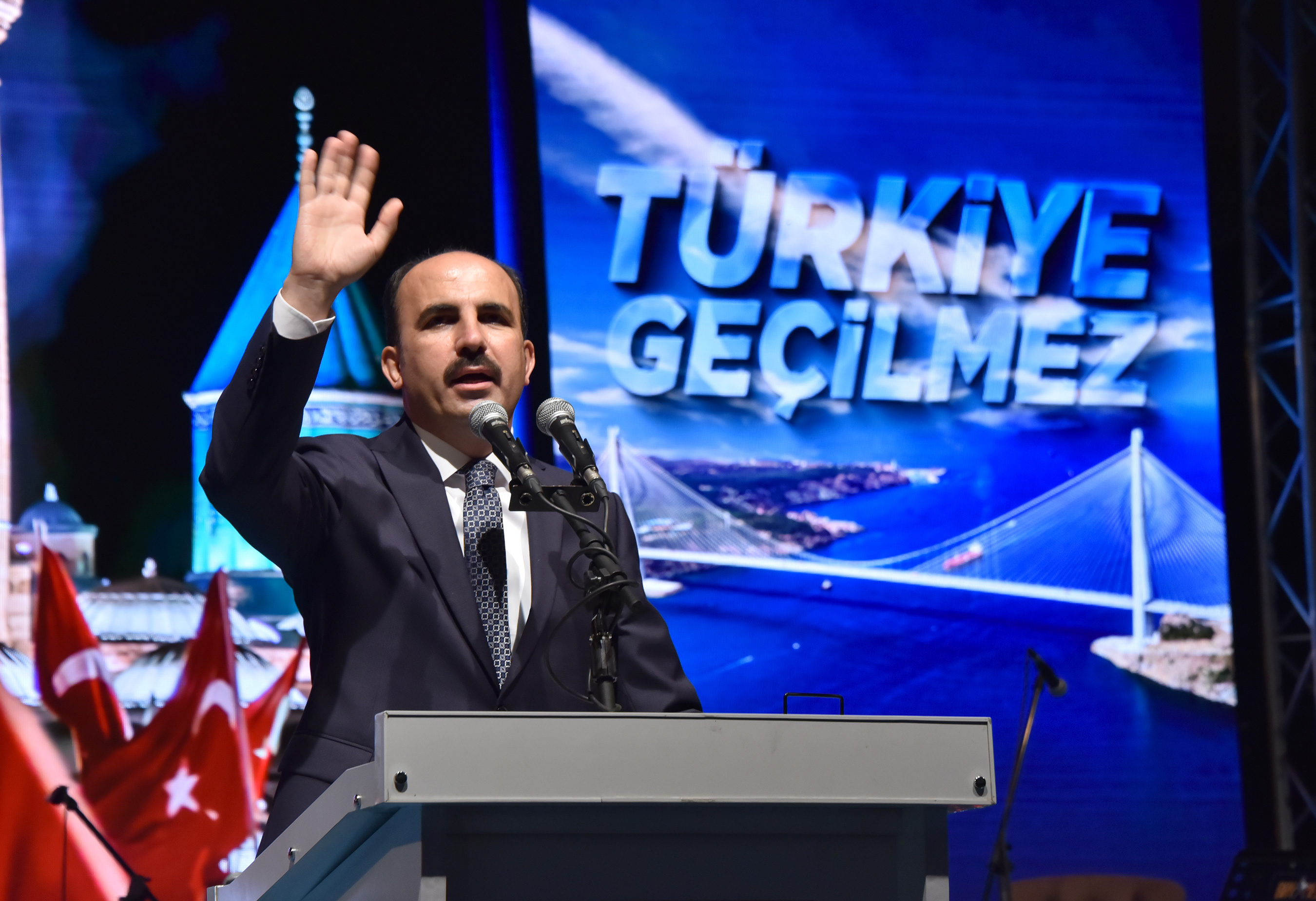 15 Temmuz'un 5.Yılında Binlerce Konyalı Mevlana Meydanı'nda Buluştu