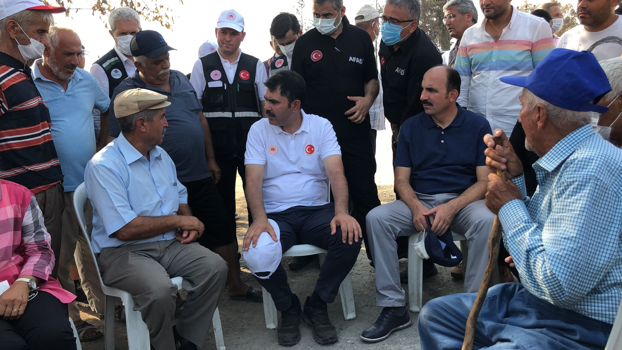 Bakan Kurum ve Başkan Altay Manavgat'ta Yangın Bölgesini Ziyaret Etti