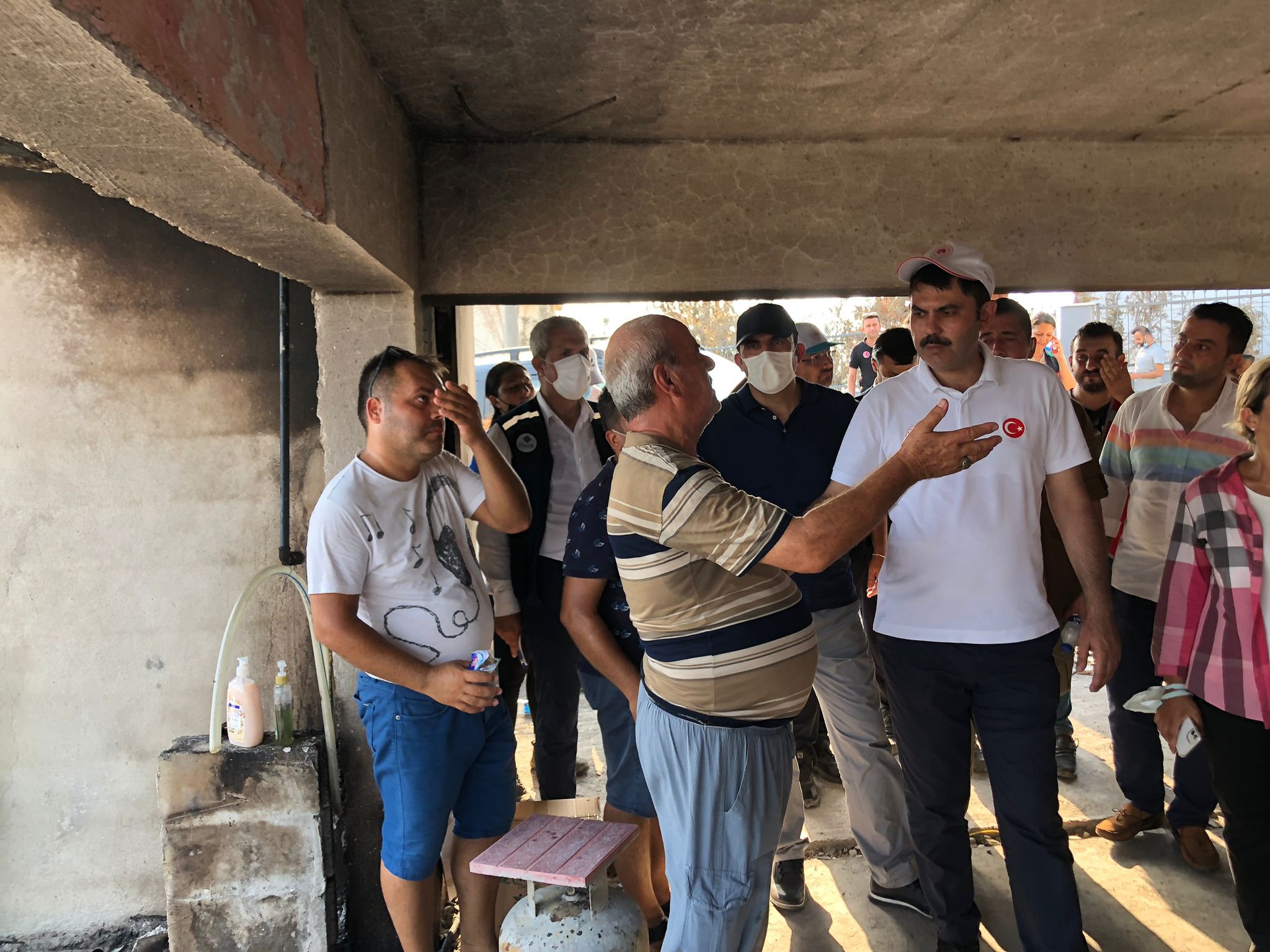 Bakan Kurum ve Başkan Altay Manavgat'ta Yangın Bölgesini Ziyaret Etti