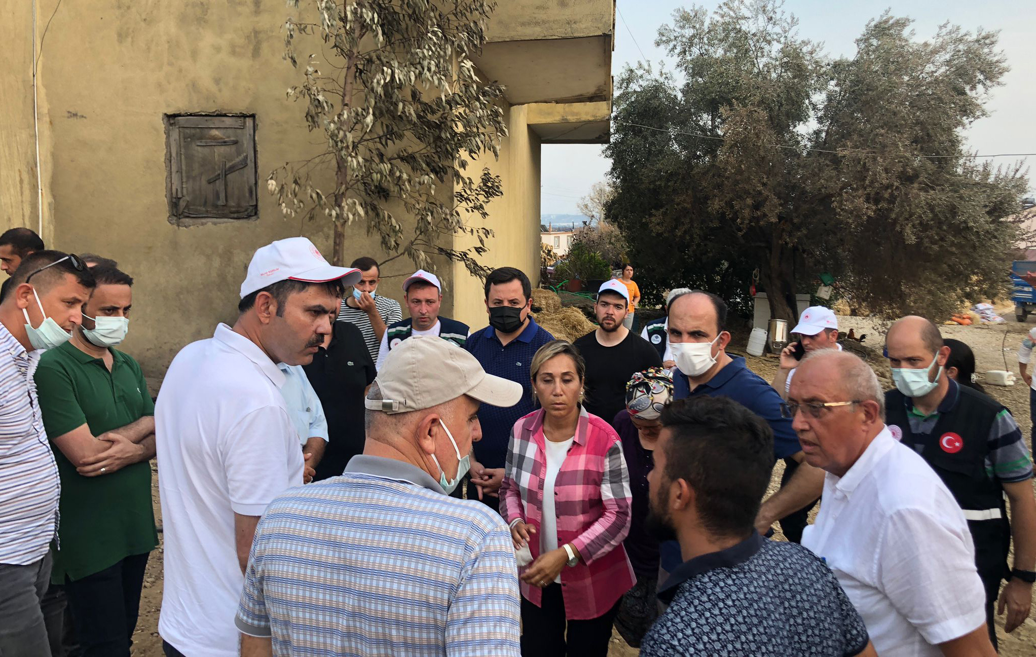 Bakan Kurum ve Başkan Altay Manavgat'ta Yangın Bölgesini Ziyaret Etti