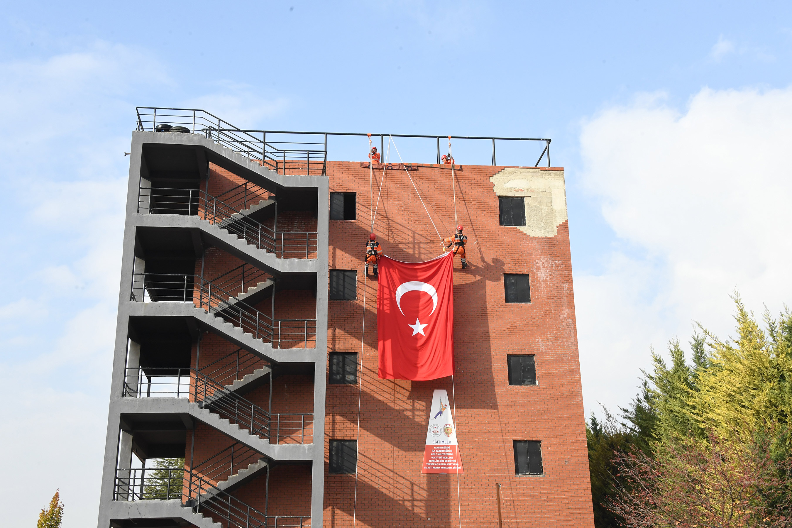 Konya İtfaiyesi Ülke İçinde ve Ülke Dışında Model Oluyor 