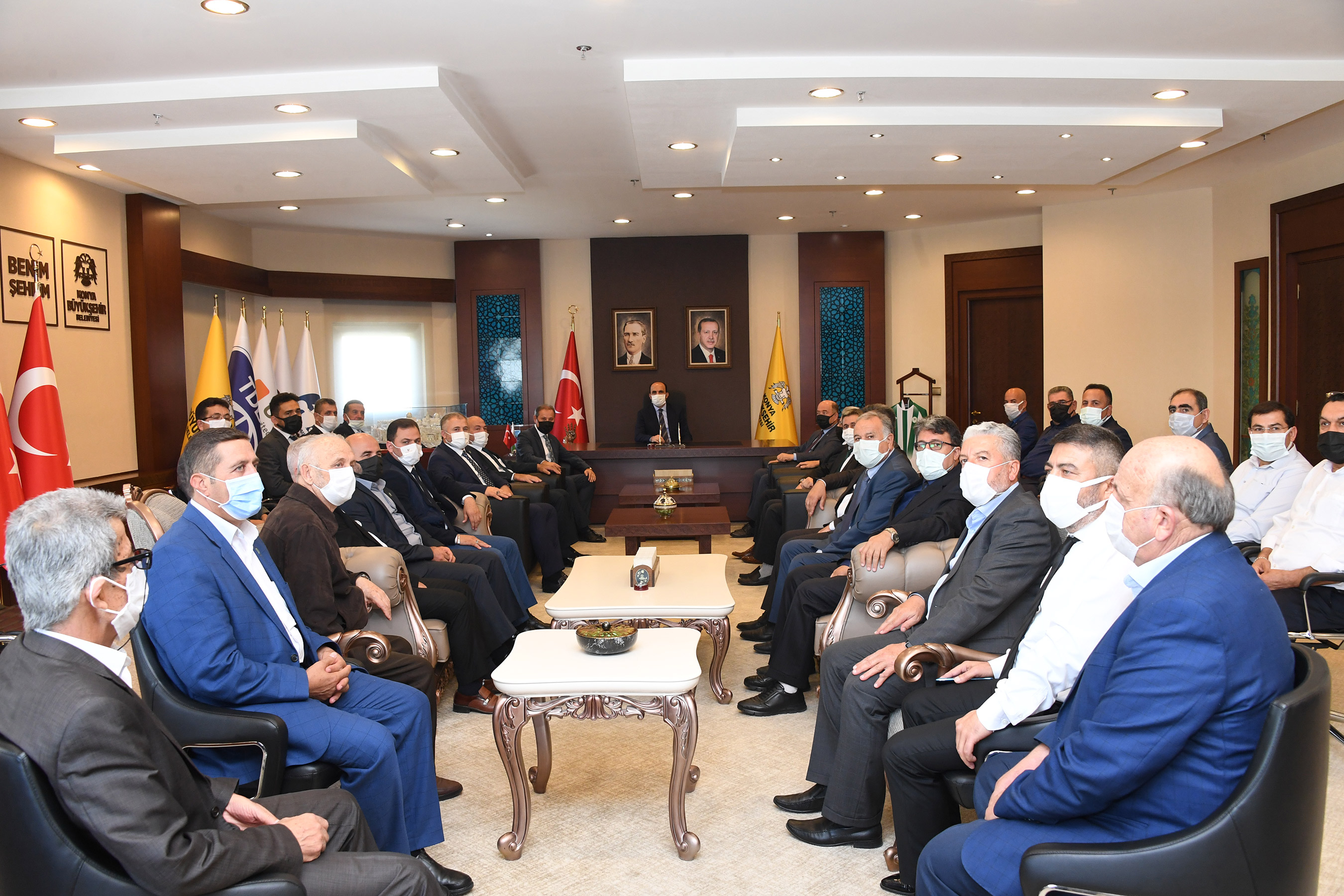 Esnaf Odaları Ahilik Haftası'nda Başkan Altay'ı Ziyaret Etti