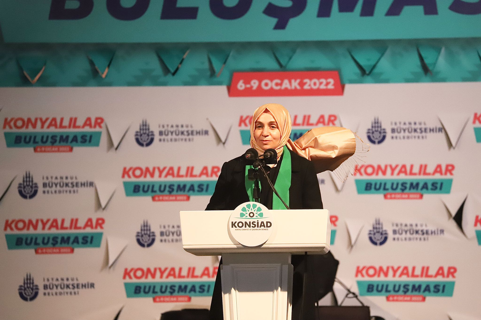 Bakan Kurum ve Başkan Altay İstanbul'daki Konyalılarla Buluştu