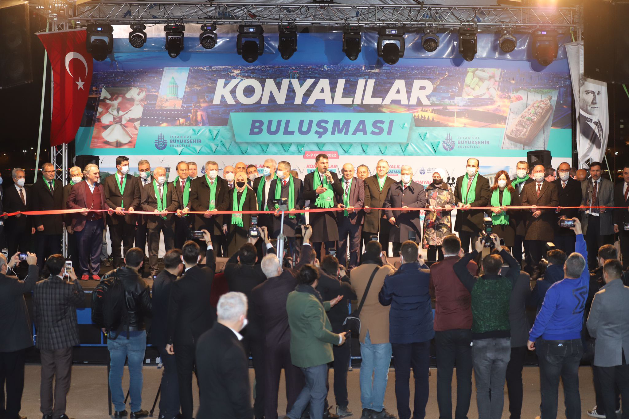 Bakan Kurum ve Başkan Altay İstanbul'daki Konyalılarla Buluştu