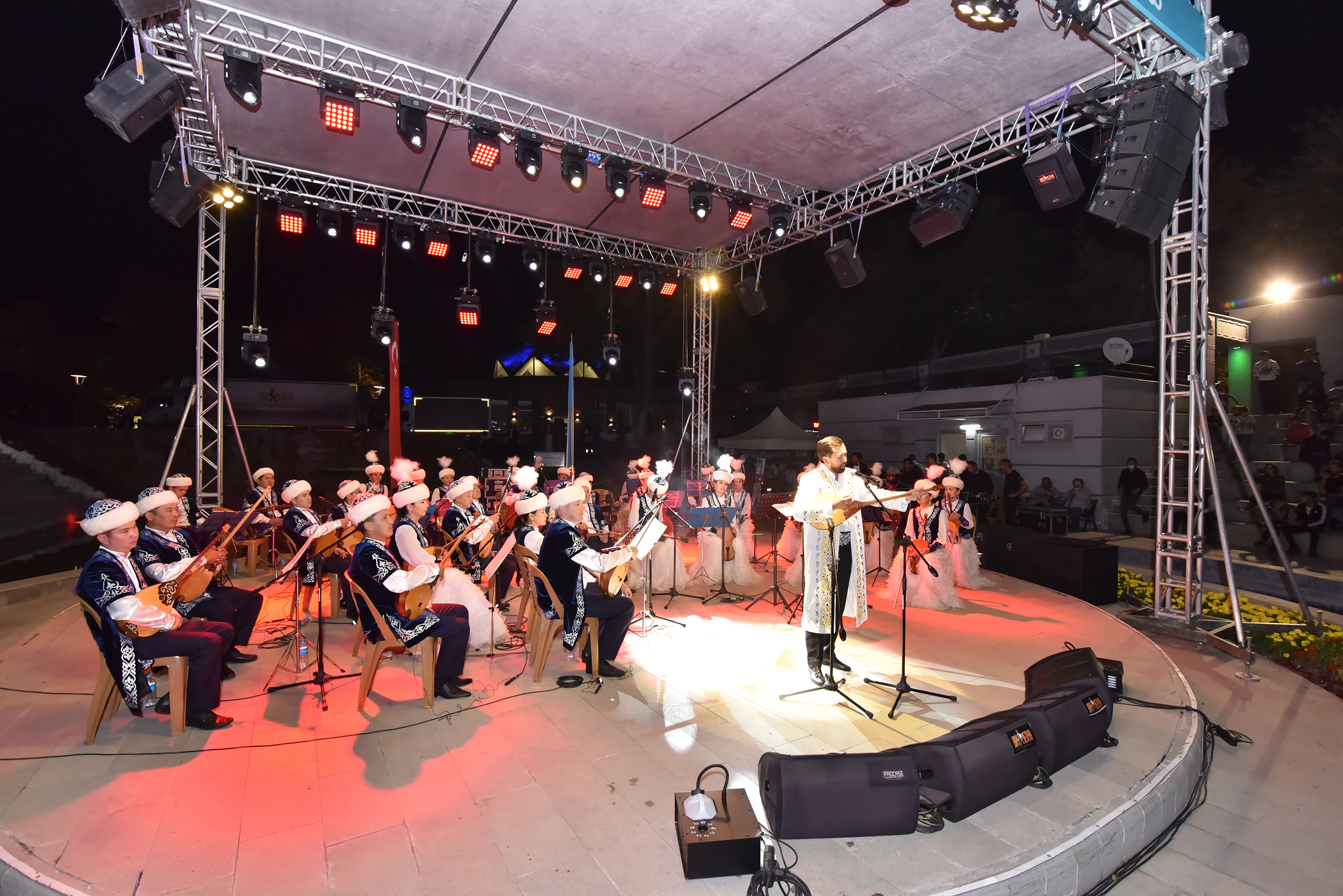 Konya'da Ulu Bozkır Ezgileri Konseri Düzenlendi