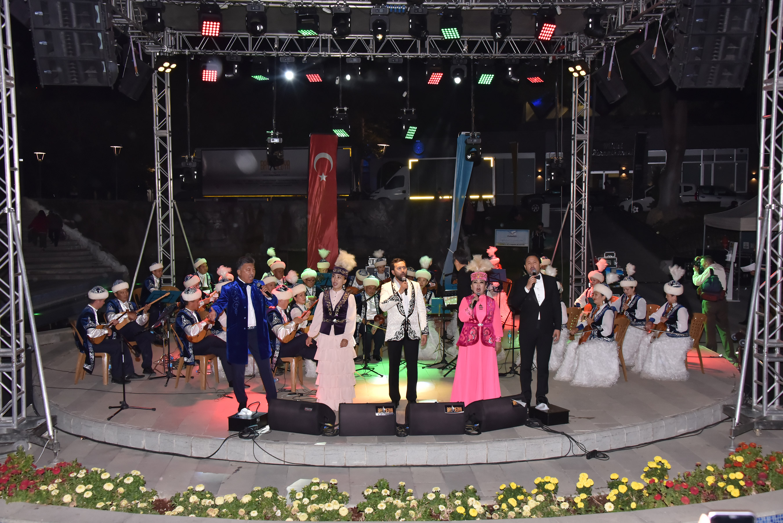 Konya'da Ulu Bozkır Ezgileri Konseri Düzenlendi