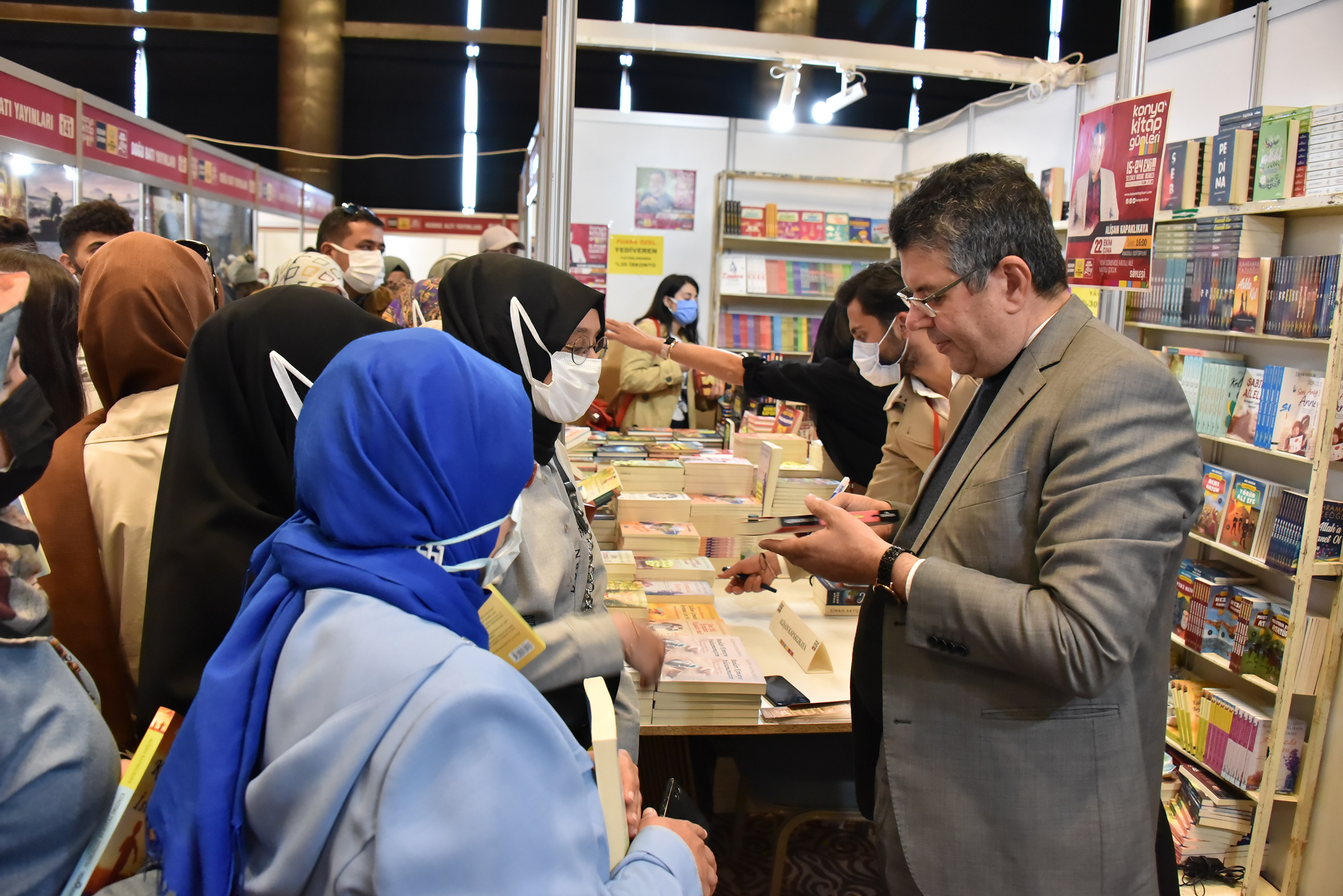 Konya Kitap Günleri 802.104 Ziyaretçiyle Kendi Rekorunu Kırdı