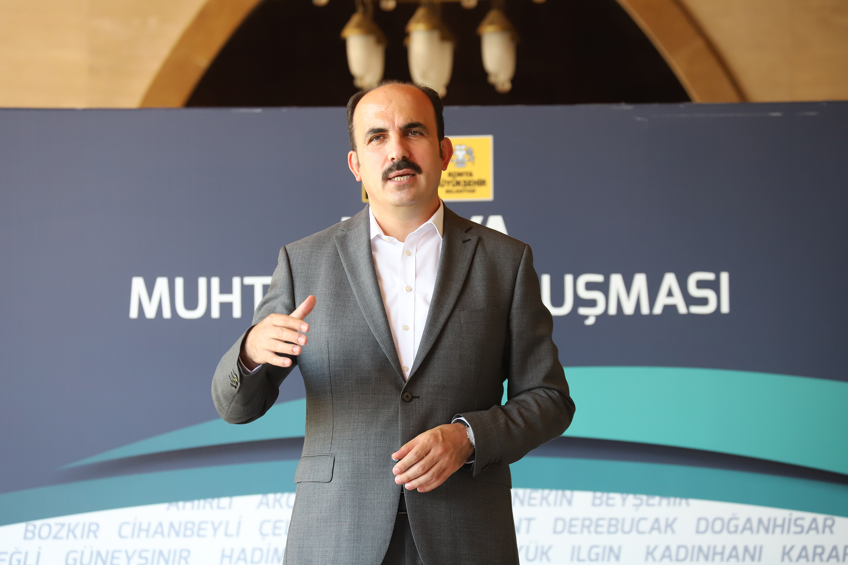 Başkan Altay Akşehir Muhtarlarıyla Buluştu