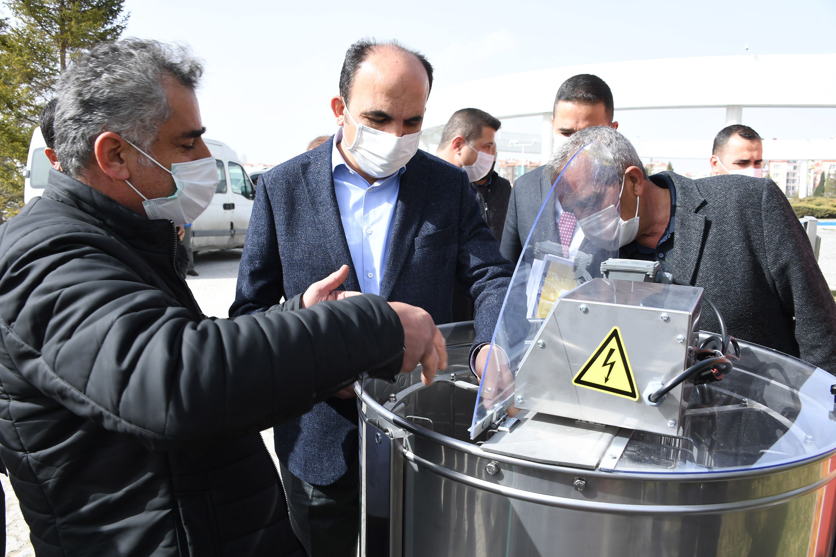 Büyükşehir'den Bal Üreticilerine 2 Milyon Liralık Ekipman Desteği 