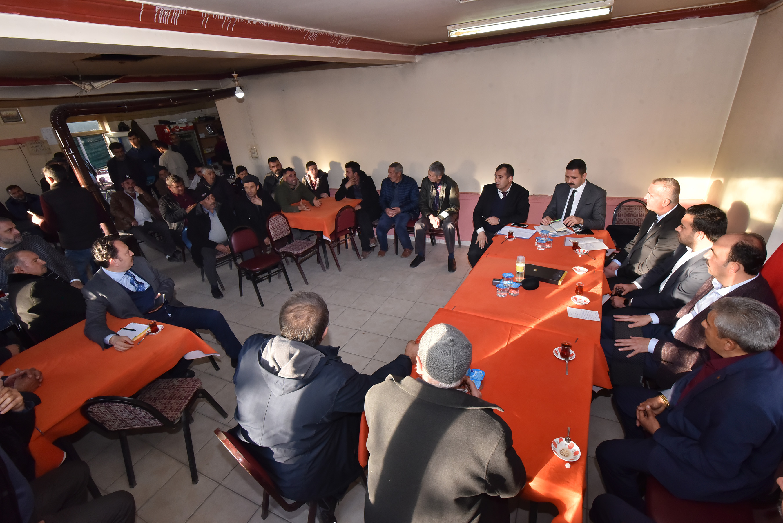 Başkan Altay Çeltik ve Yunak'ın Mahallelerinde Vatandaşlarla Buluştu 