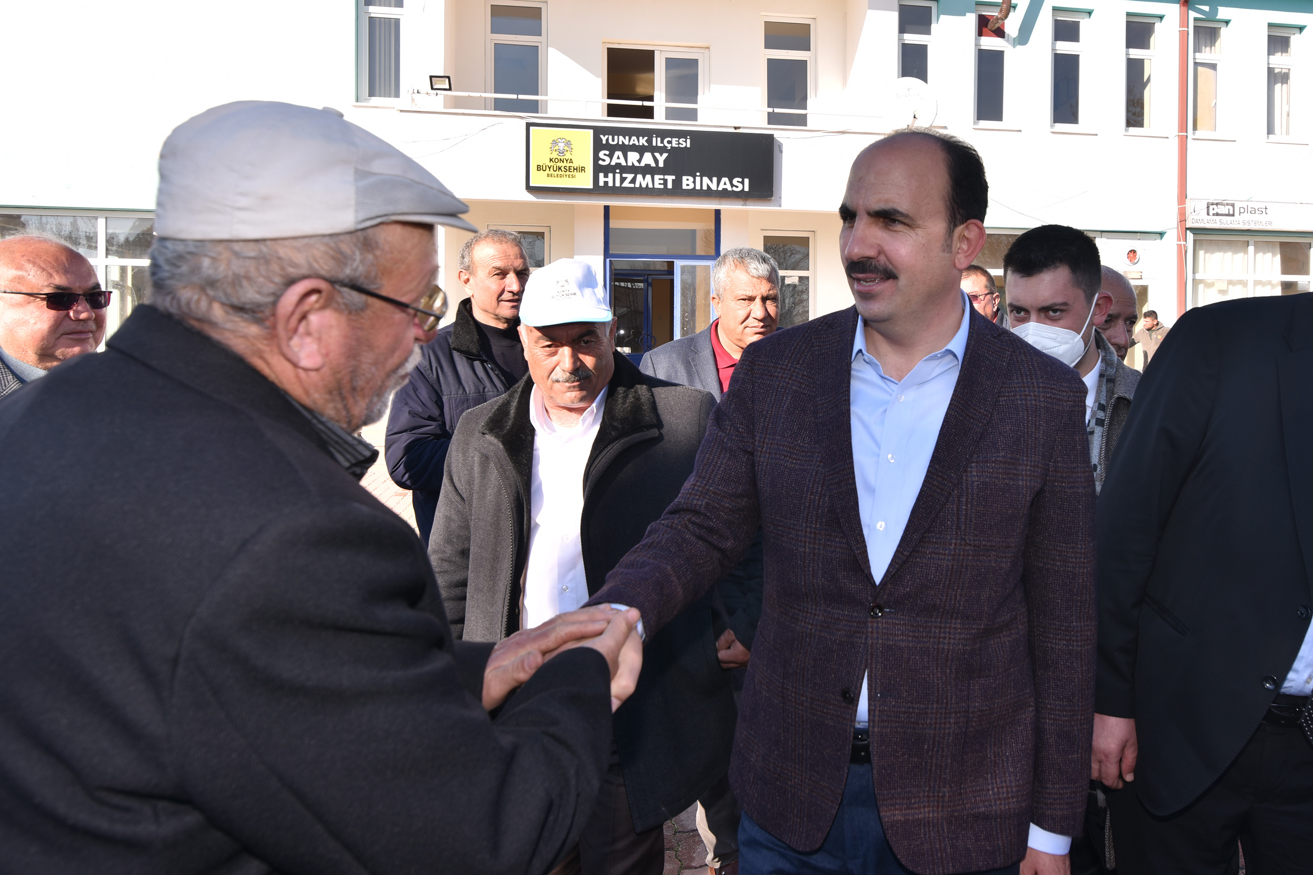 Başkan Altay Çeltik ve Yunak'ın Mahallelerinde Vatandaşlarla Buluştu 