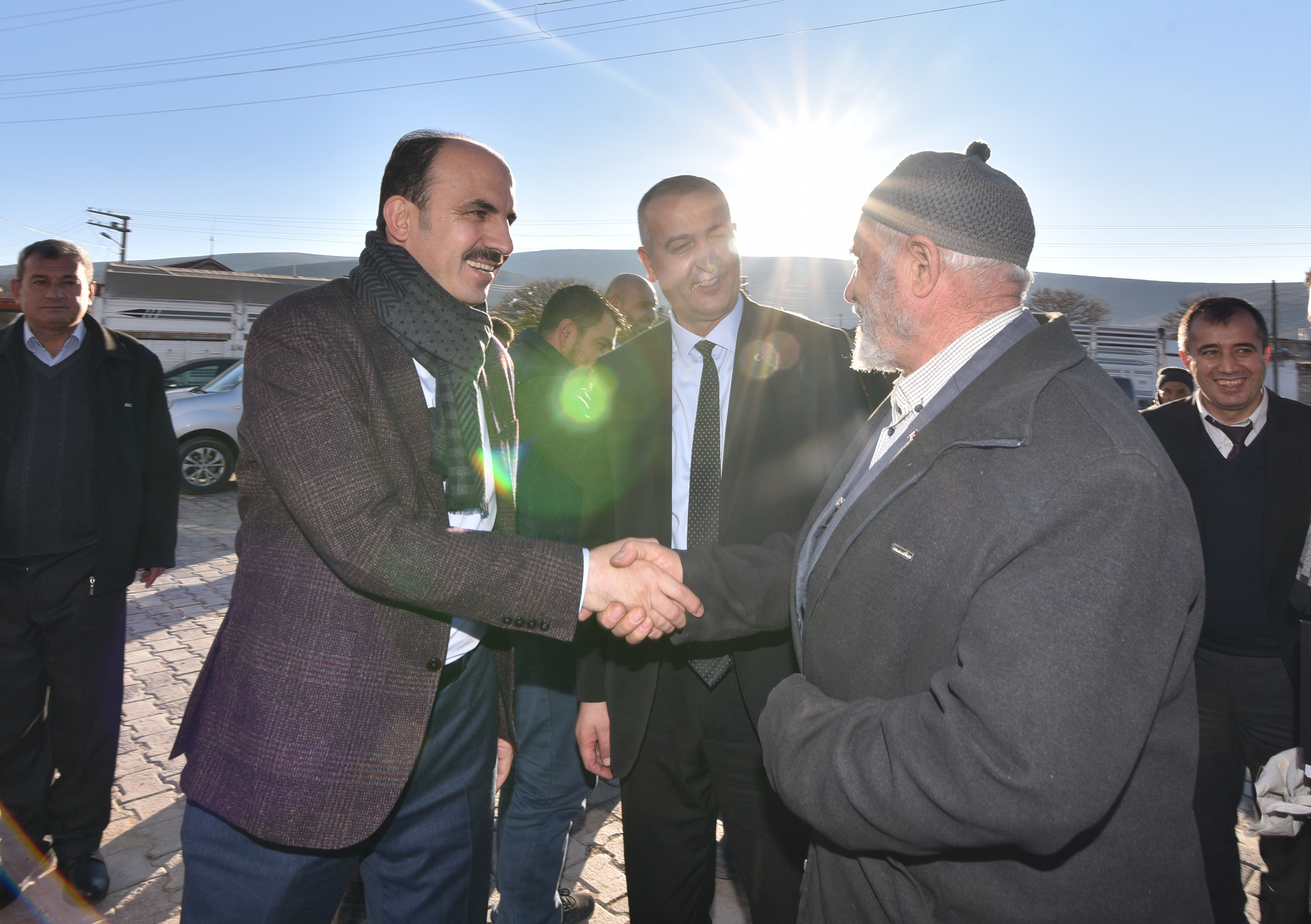 Başkan Altay Çeltik ve Yunak'ın Mahallelerinde Vatandaşlarla Buluştu 