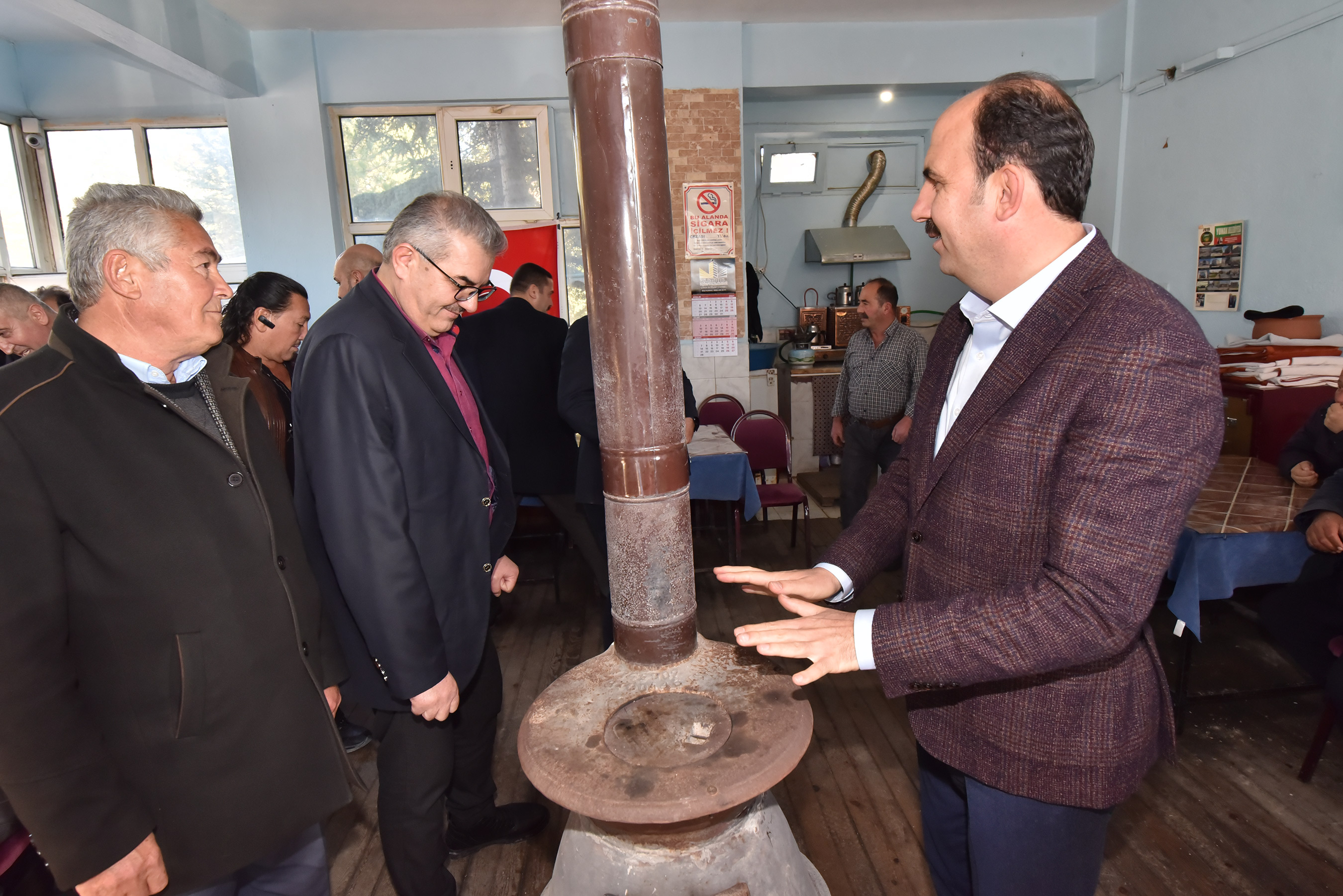 Başkan Altay Çeltik ve Yunak'ın Mahallelerinde Vatandaşlarla Buluştu 