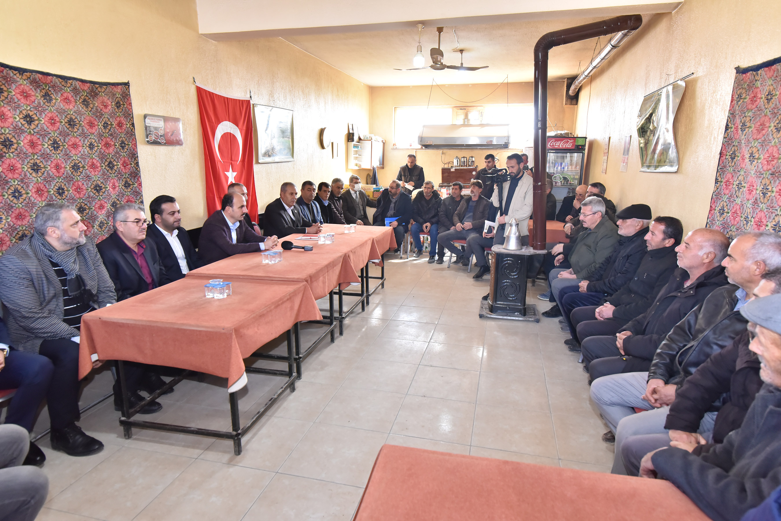Başkan Altay Çeltik ve Yunak'ın Mahallelerinde Vatandaşlarla Buluştu 