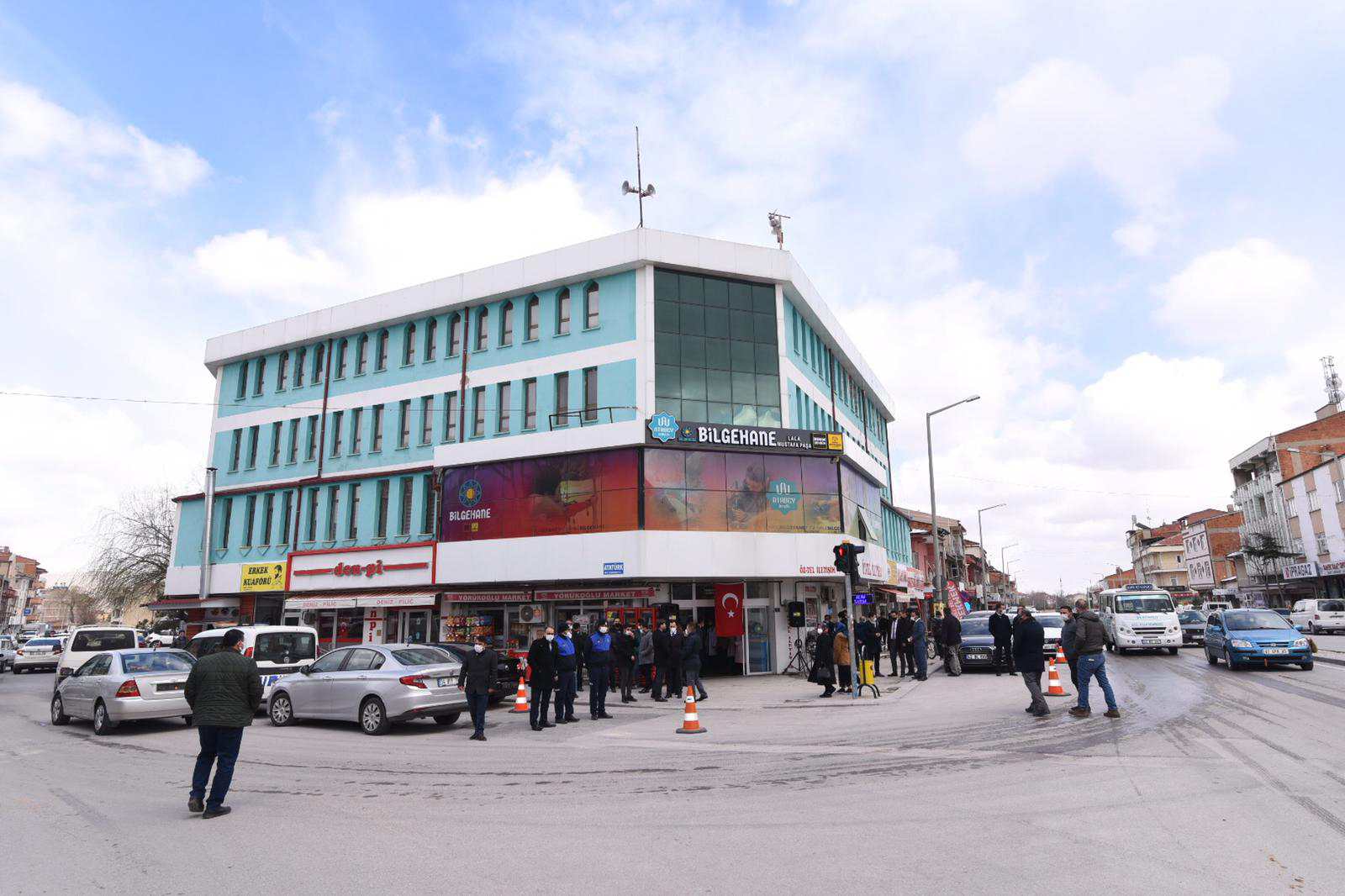 Doğanhisar Şehir Konağı ve Ilgın Bilgehanesi Açıldı