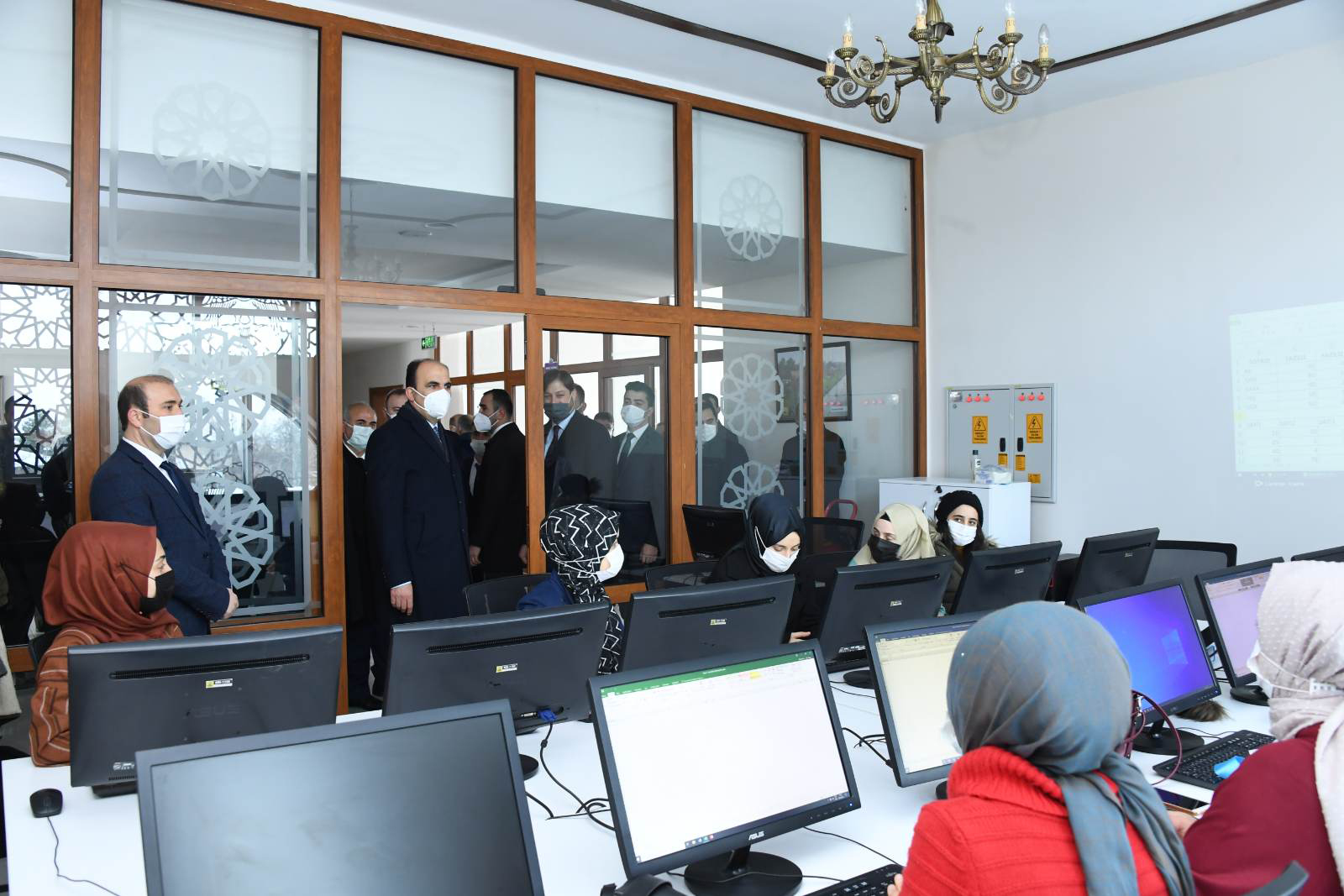 Doğanhisar Şehir Konağı ve Ilgın Bilgehanesi Açıldı