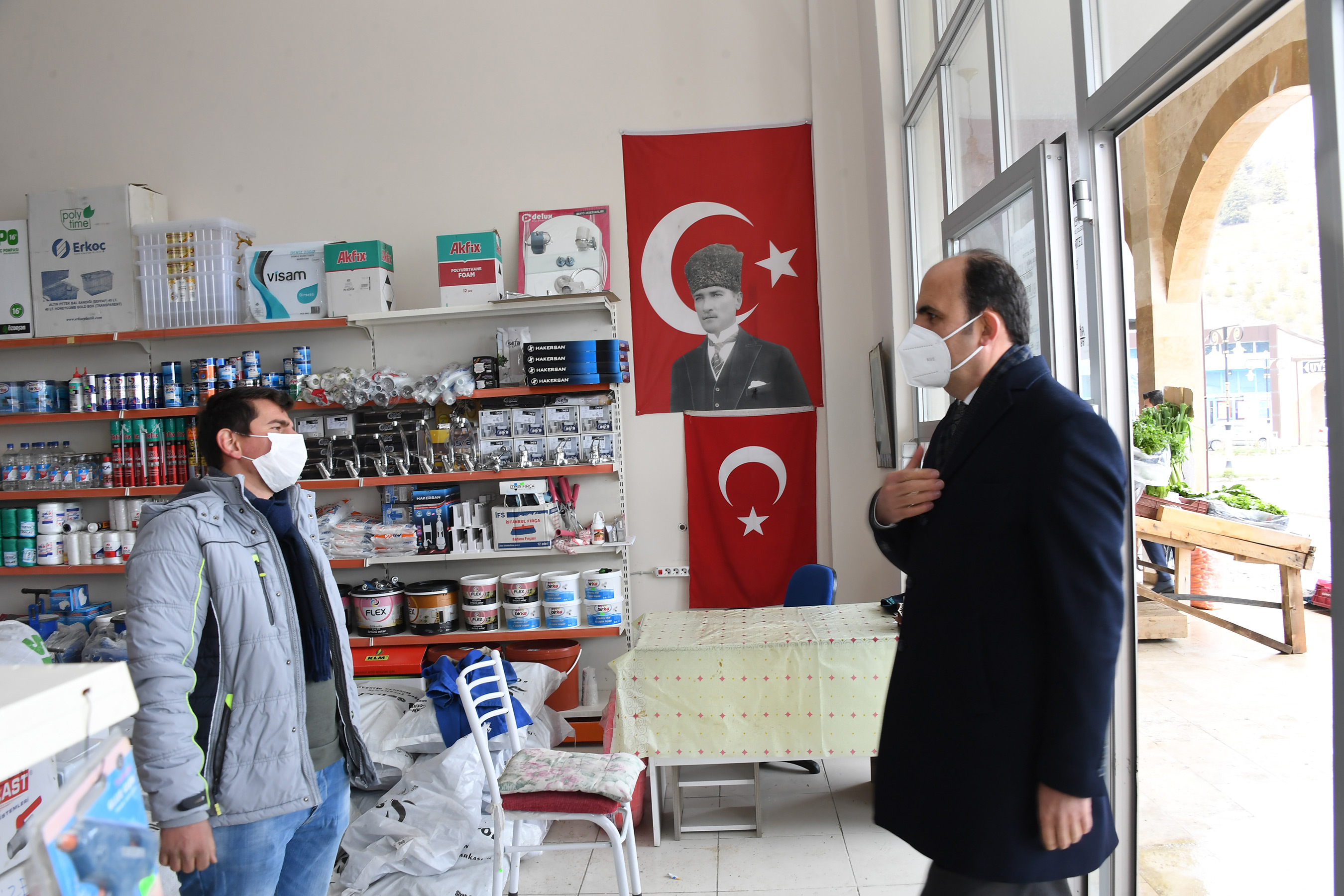 Başkan Altay Hadimli Çiftçilere Sertifikalı Ceviz Fidanı Dağıttı
