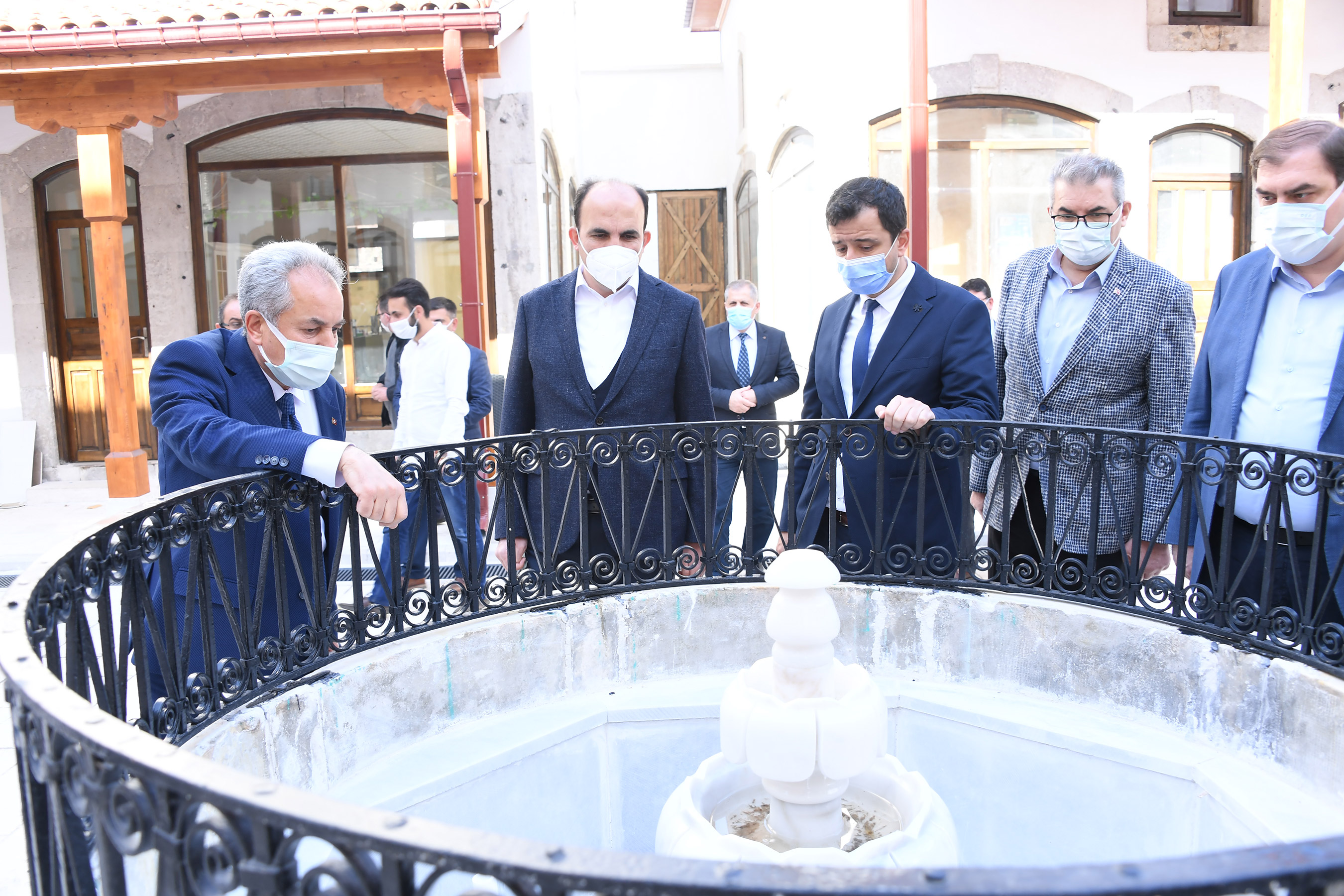 'İlçelerimiz İçin Önemli Projeleri Hayata Geçiriyoruz'