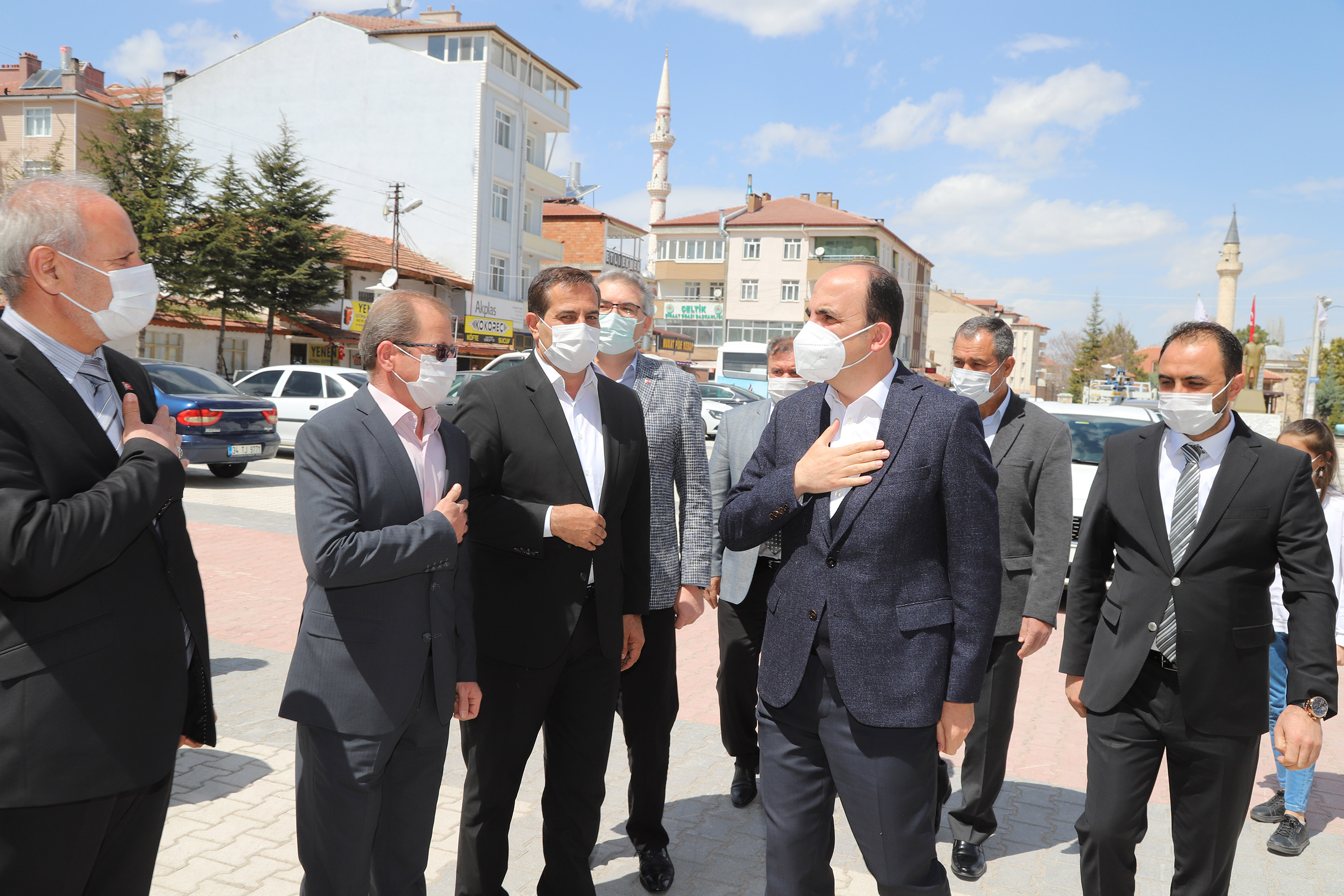 'İlçelerimiz İçin Önemli Projeleri Hayata Geçiriyoruz'