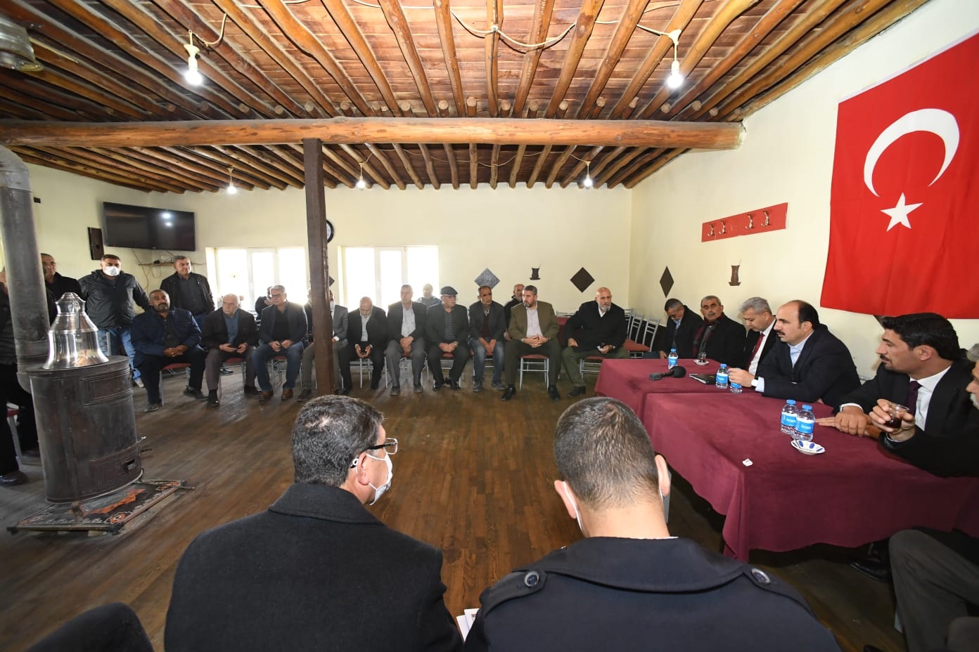 Başkan Altay Kadınhanı'nın Mahallelerinde Vatandaşlarla Buluştu