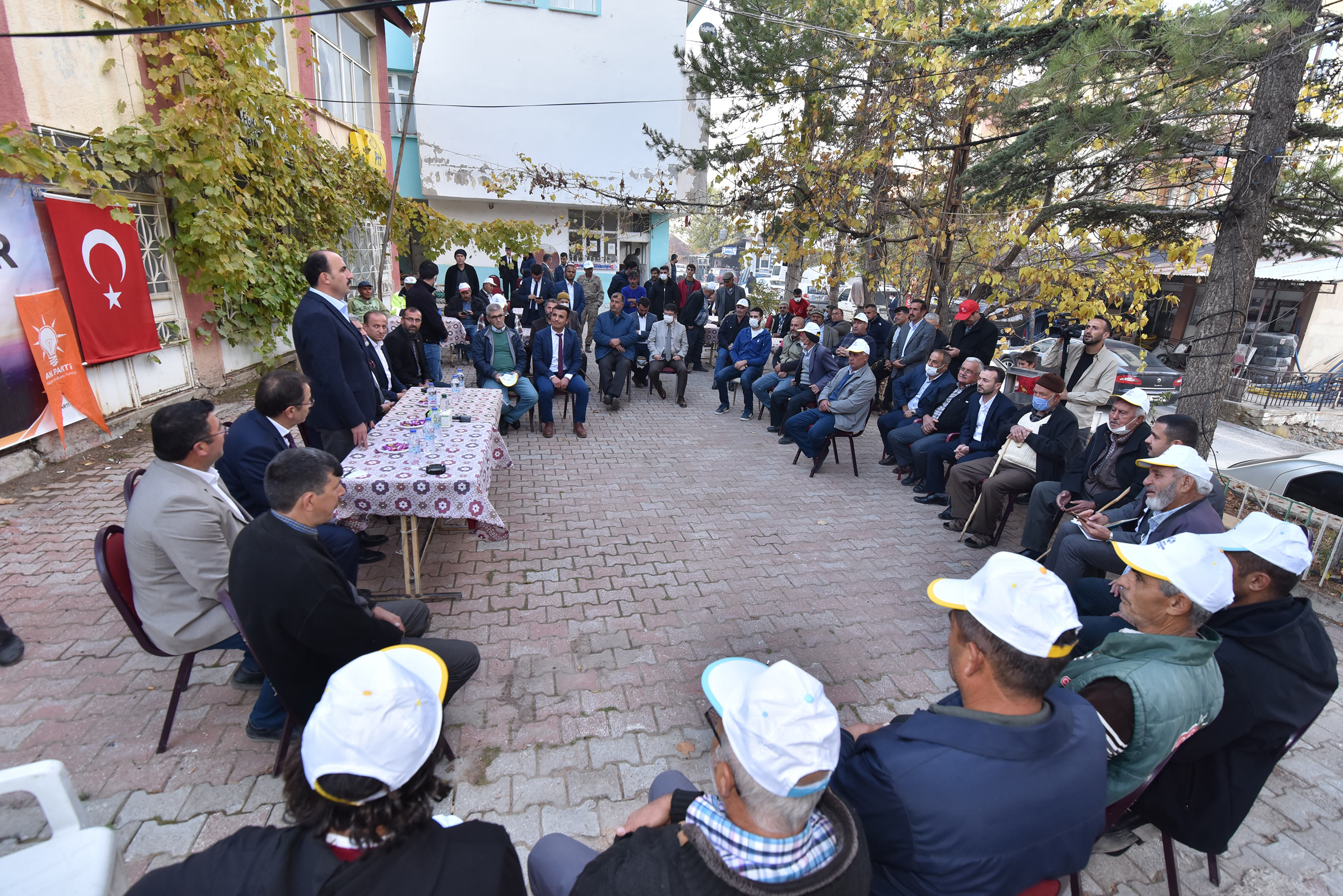 Sorgun, Özboyacı ve Başkan Altay Hadim ve Taşkent'in Mahallelerinde Vatandaşlarla Buluştu