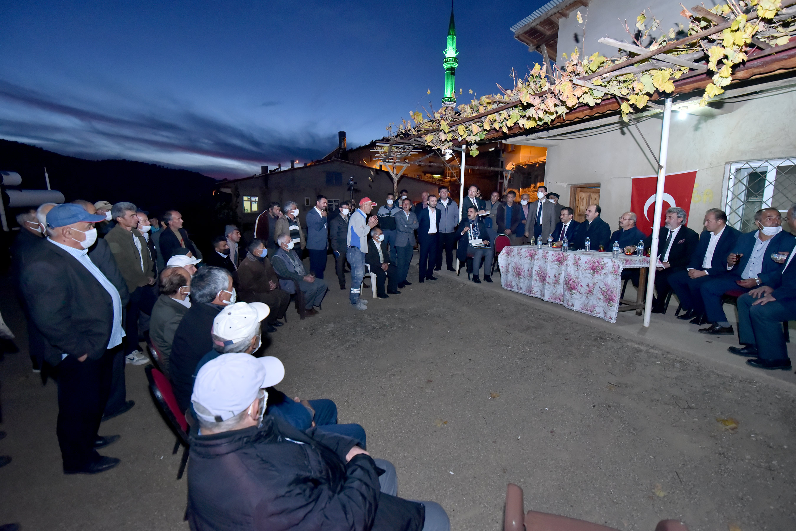 Sorgun, Özboyacı ve Başkan Altay Hadim ve Taşkent'in Mahallelerinde Vatandaşlarla Buluştu