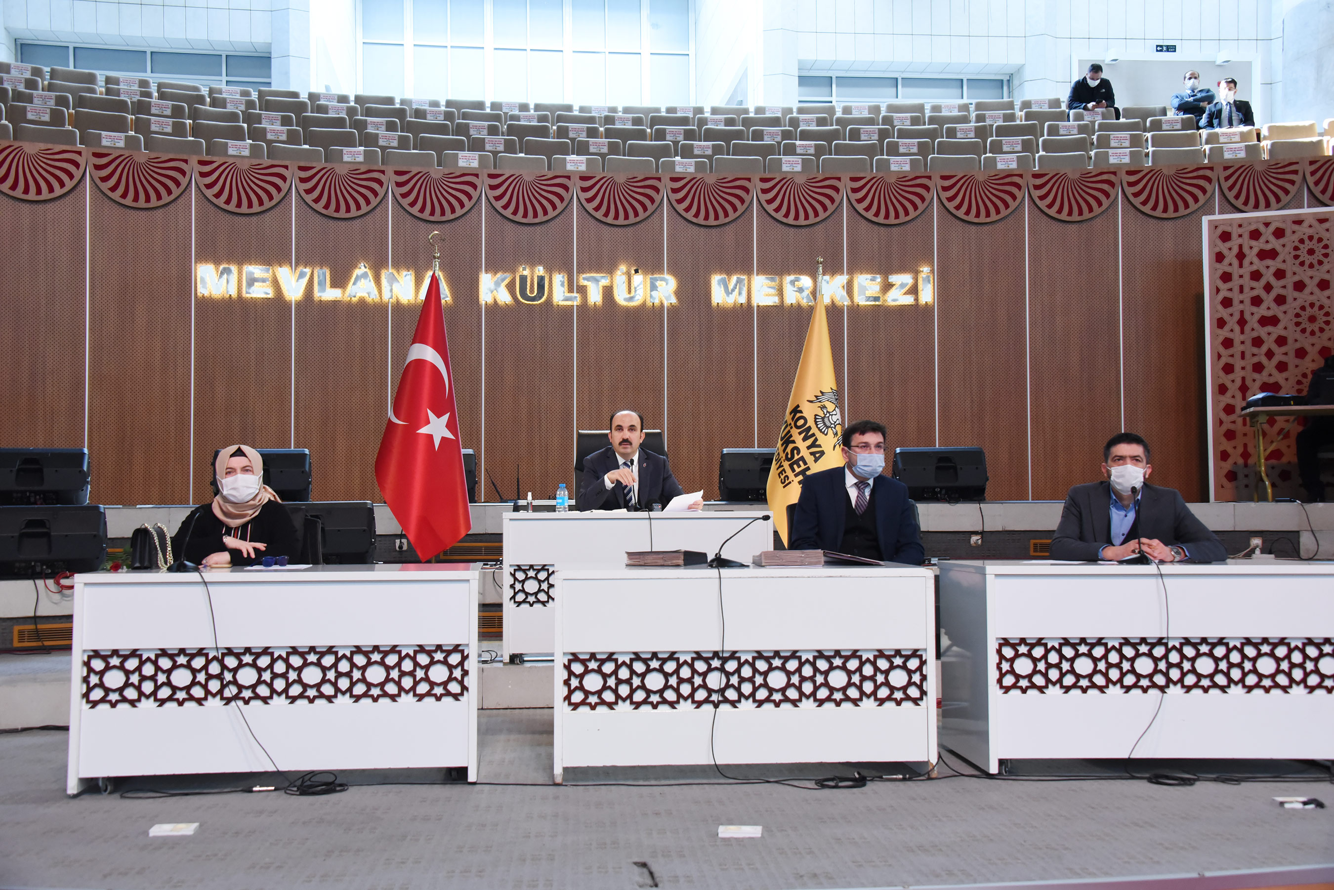 Başkan Altay Meclis Toplantısında Kadınlar Günü'nü Kutladı: 'Şehrimize Birlikte Hizmet Ediyoruz'