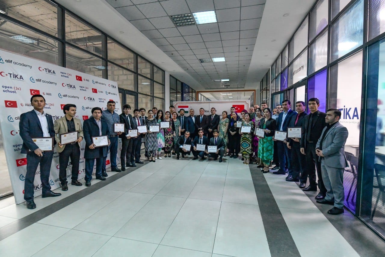 Konya Büyükşehir TİKA İle Birlikte Yurtdışında Akıllı Şehir Eğitimi Veriyor
