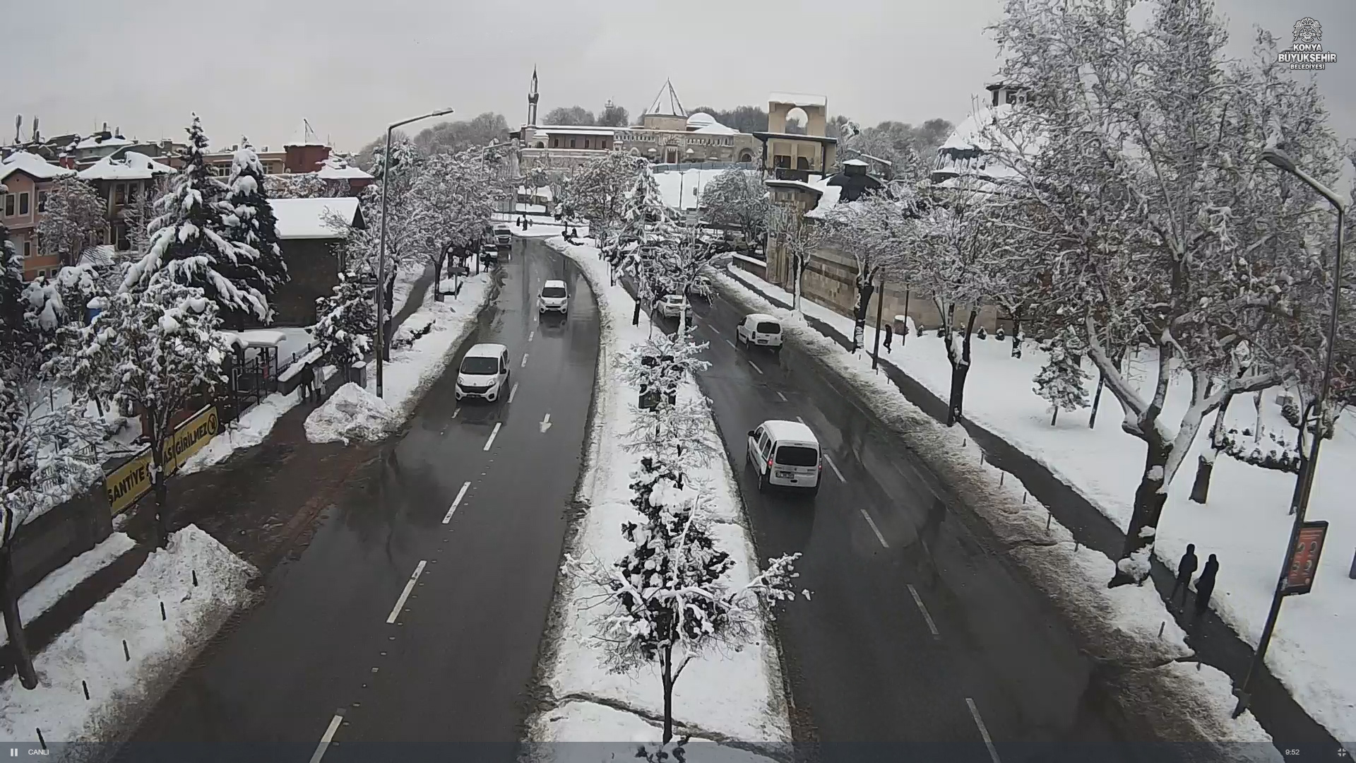 Konya'nın Kar Güzelliği Şehir Kameralarından İzleniyor