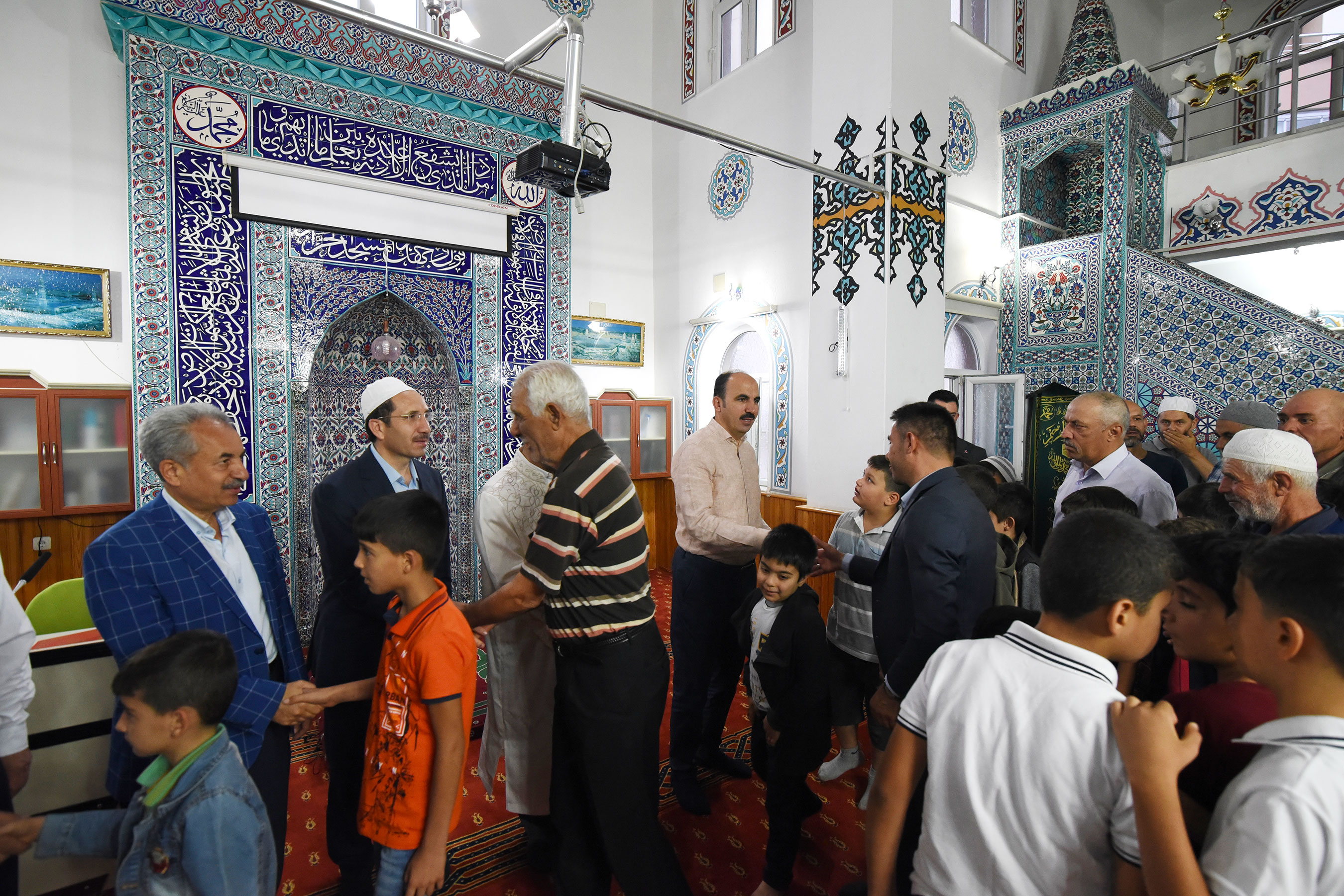 Başkan Altay Akşehir'de Çocuklar ve Gençlerle Buluştu