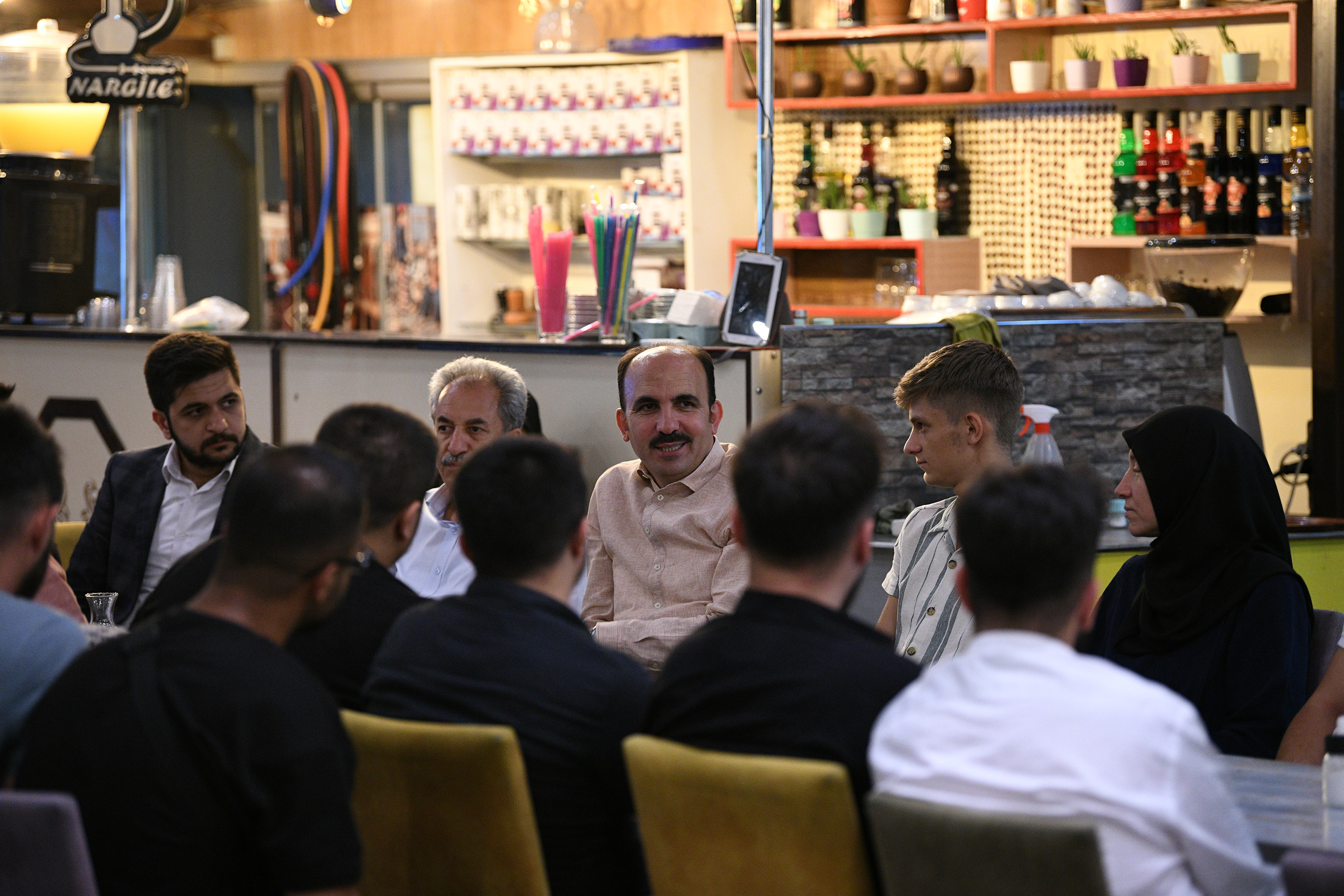 Başkan Altay Akşehir'de Çocuklar ve Gençlerle Buluştu