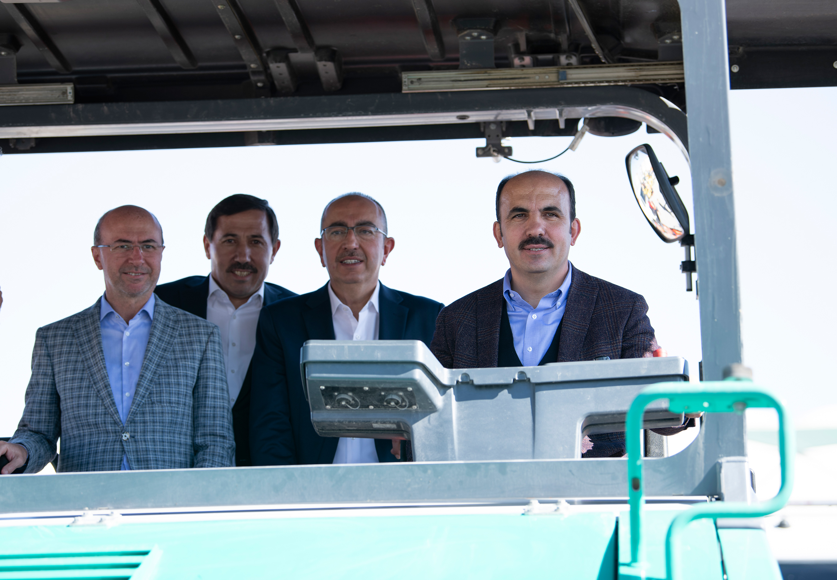Başkan Altay Öz Kaynakla 664 Milyon Liraya Alınan 288 Aracın Tanıtımını Yaptı