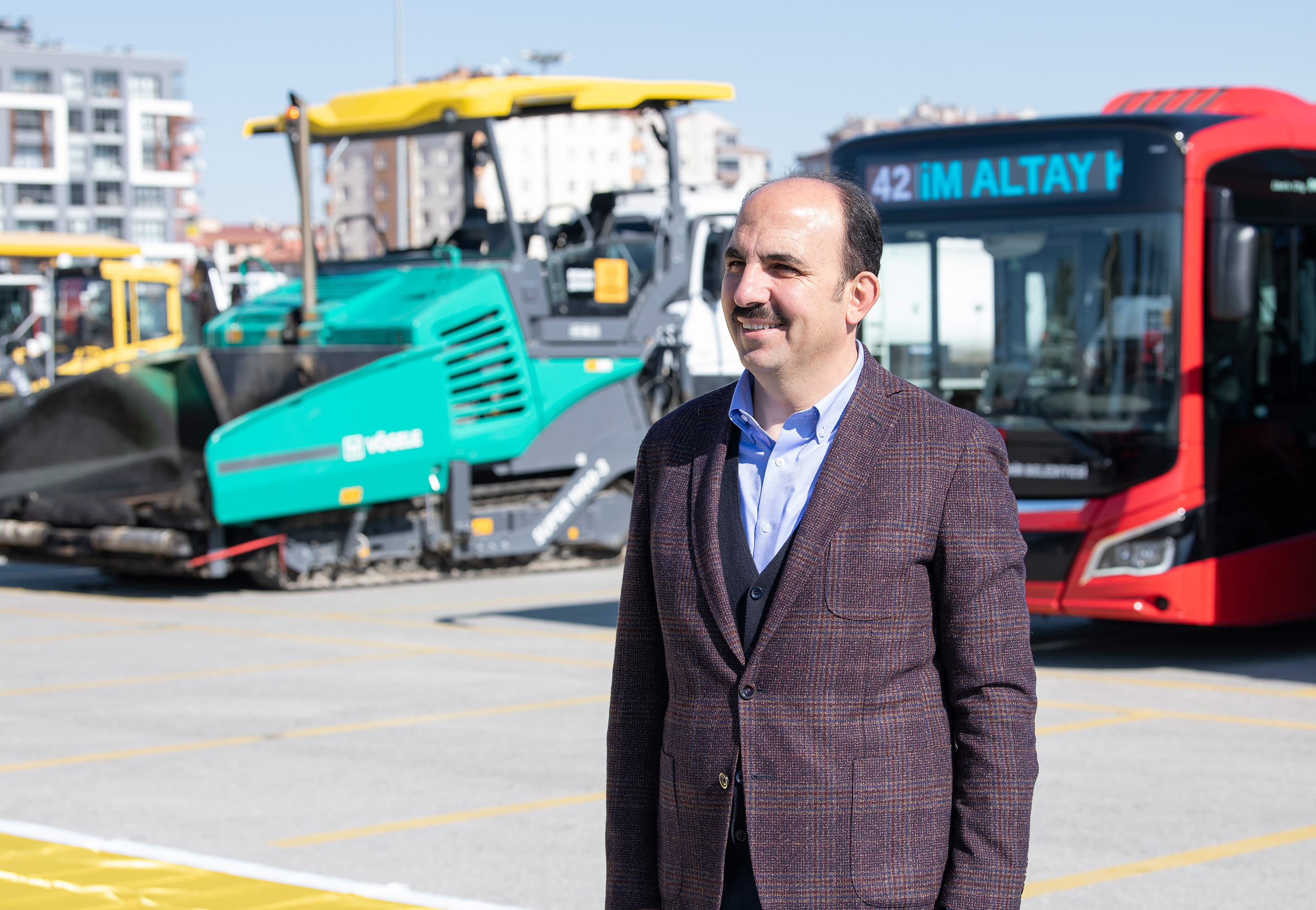 Başkan Altay Öz Kaynakla 664 Milyon Liraya Alınan 288 Aracın Tanıtımını Yaptı