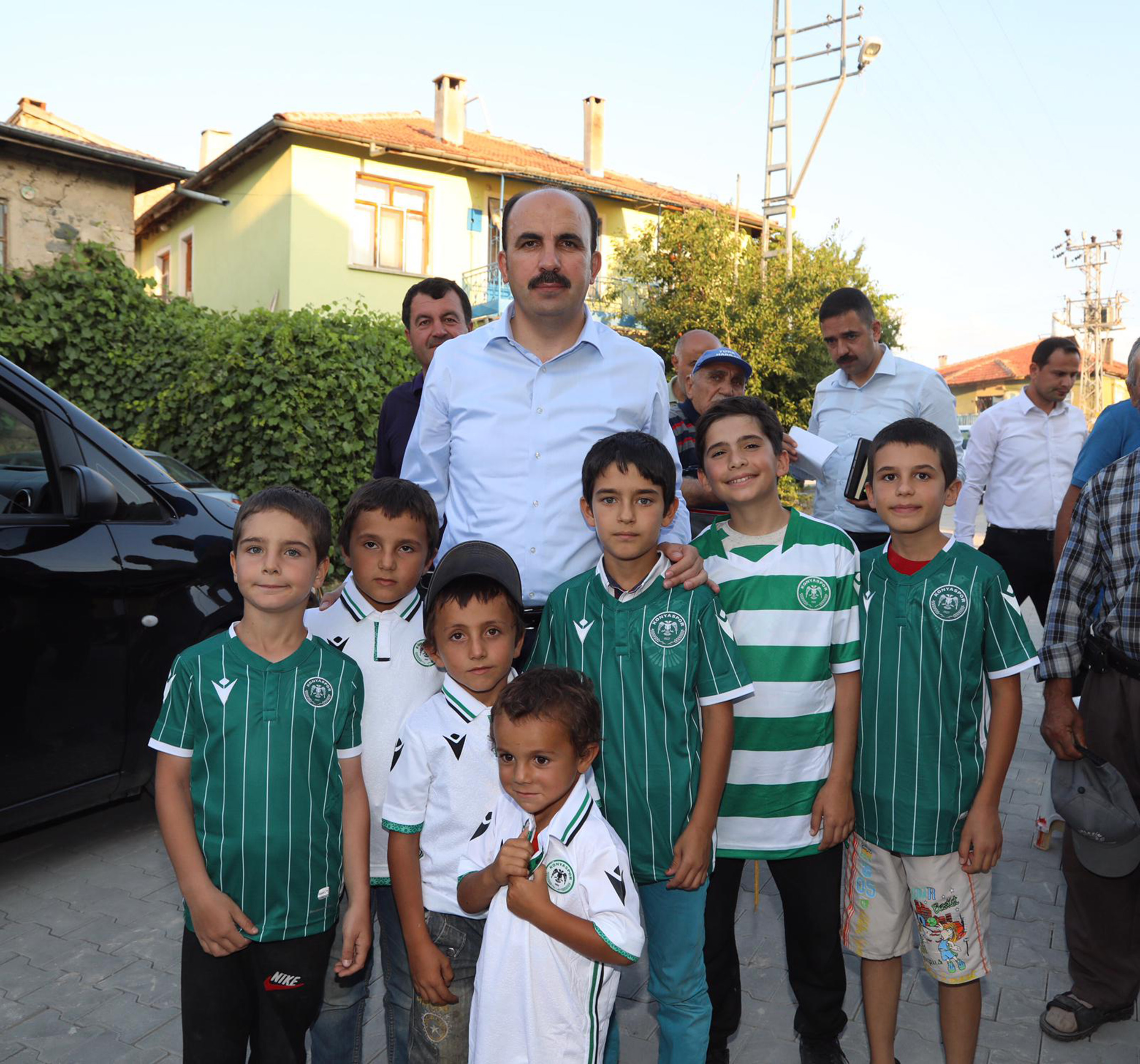 Başkan Altay Beyşehir'in Mahallelerinde Vatandaşlarla Buluştu