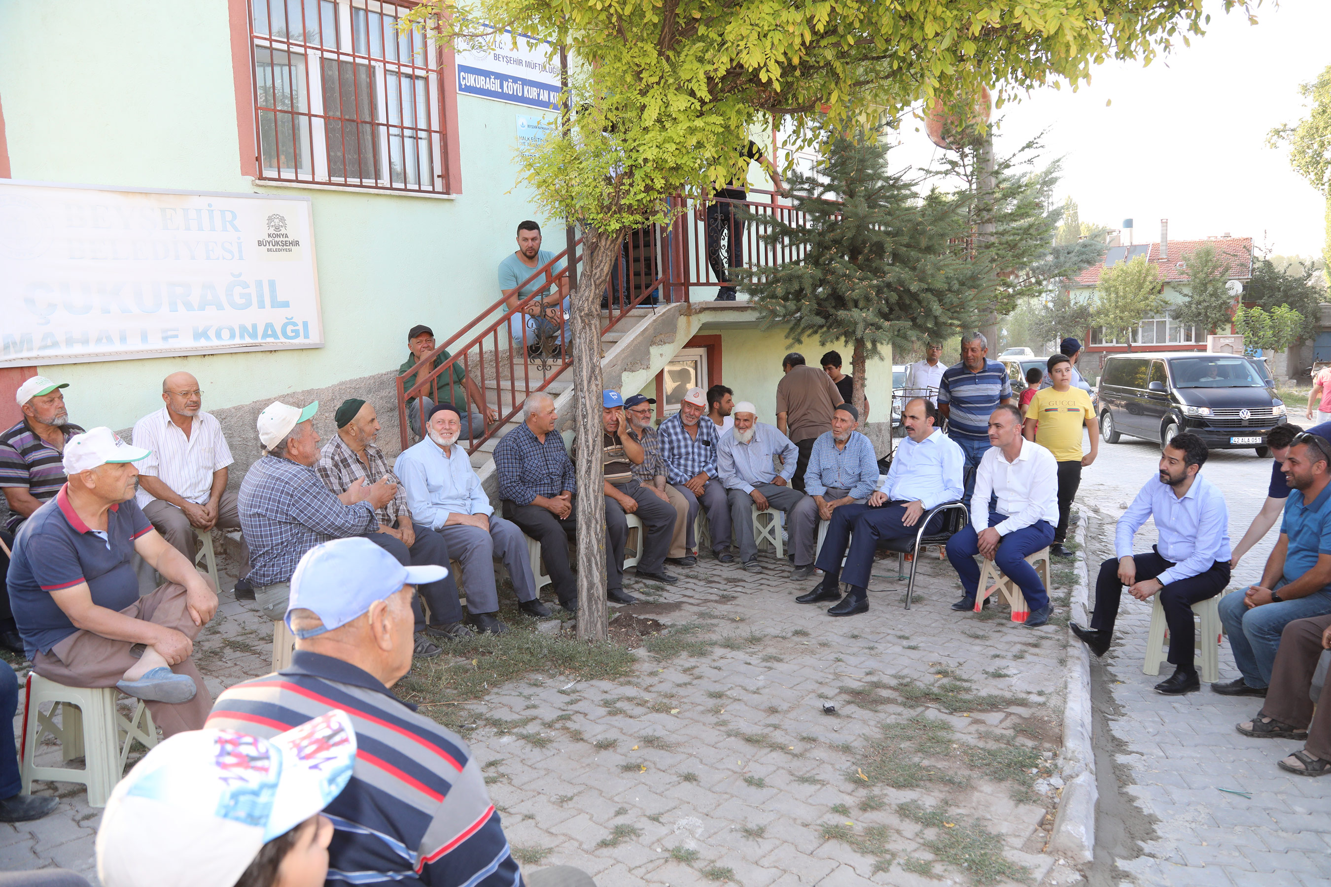 Başkan Altay Beyşehir'in Mahallelerinde Vatandaşlarla Buluştu