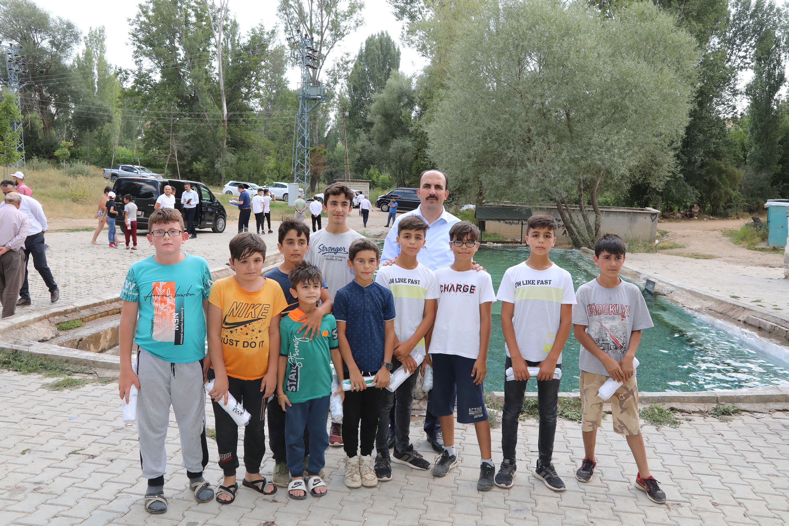 Başkan Altay Beyşehir'in Mahallelerinde Vatandaşlarla Buluştu