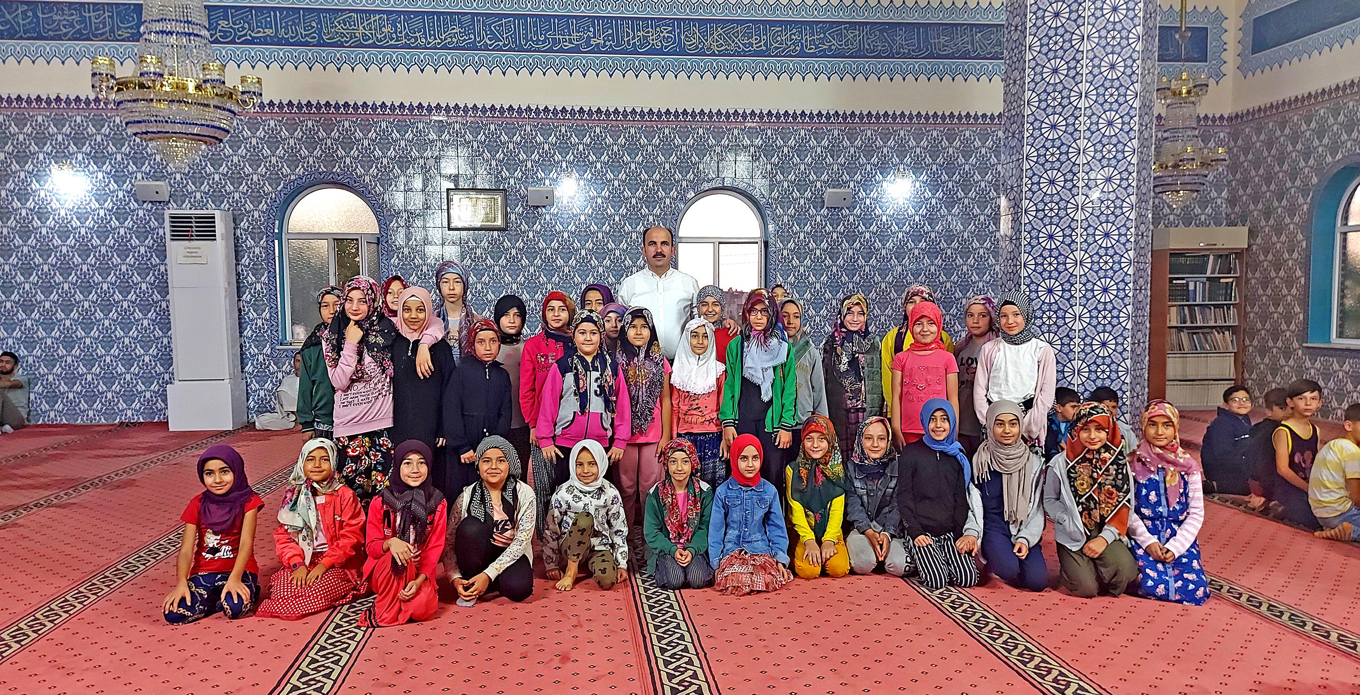 Başkan Altay: 'Çocuklarımızda Ümmet Bilinci ve Cami Alışkanlığı Sağlıyoruz'