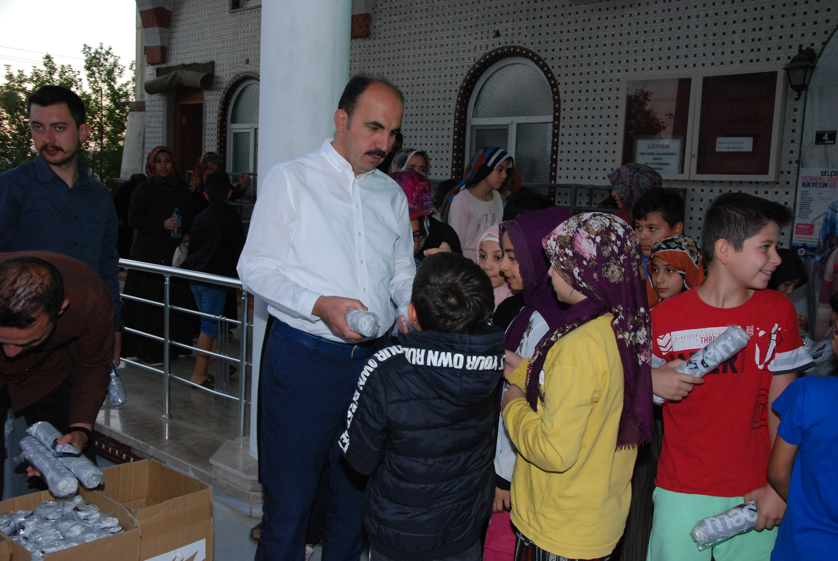 Başkan Altay: 'Çocuklarımızda Ümmet Bilinci ve Cami Alışkanlığı Sağlıyoruz'