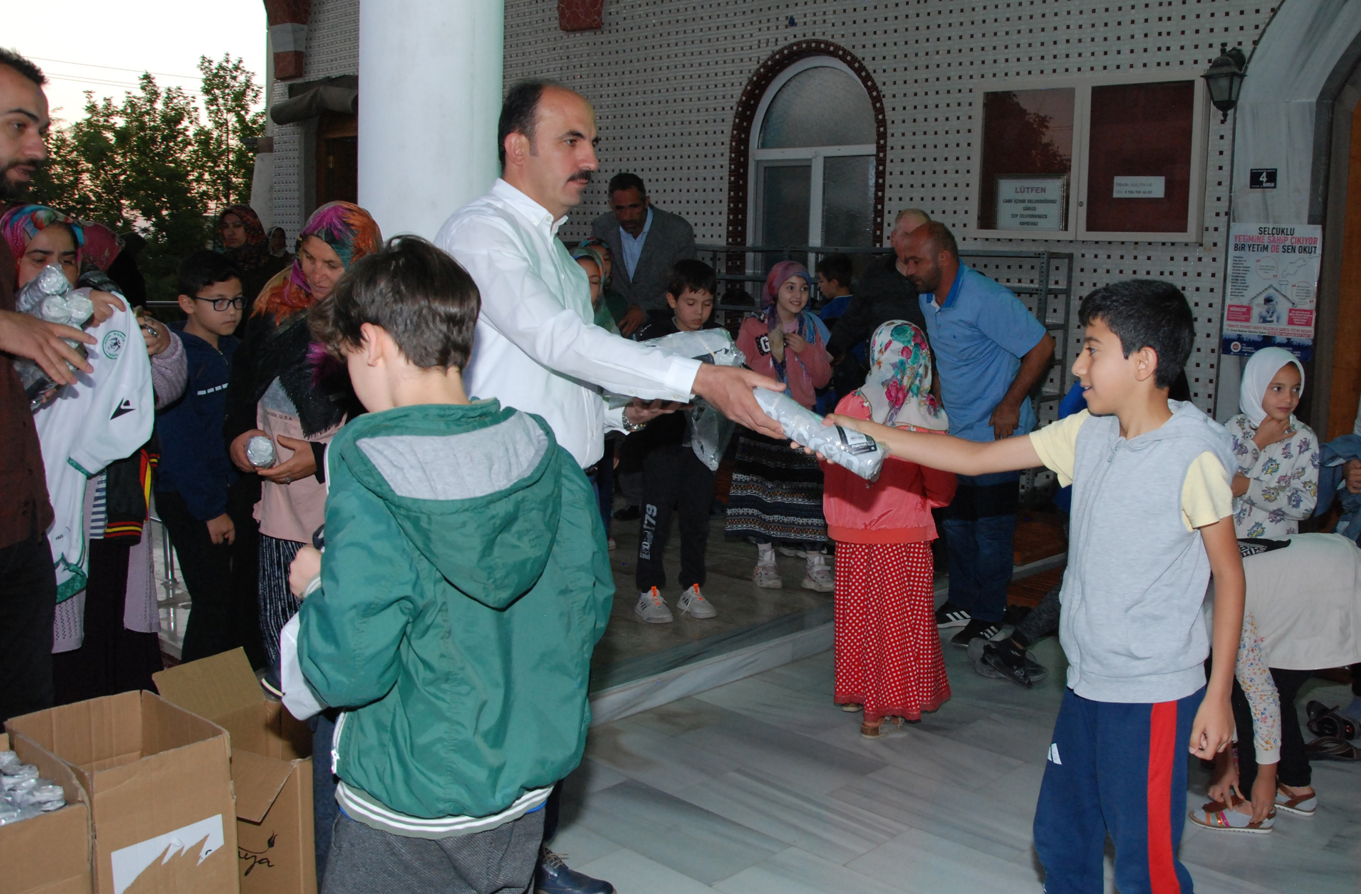Başkan Altay: 'Çocuklarımızda Ümmet Bilinci ve Cami Alışkanlığı Sağlıyoruz'