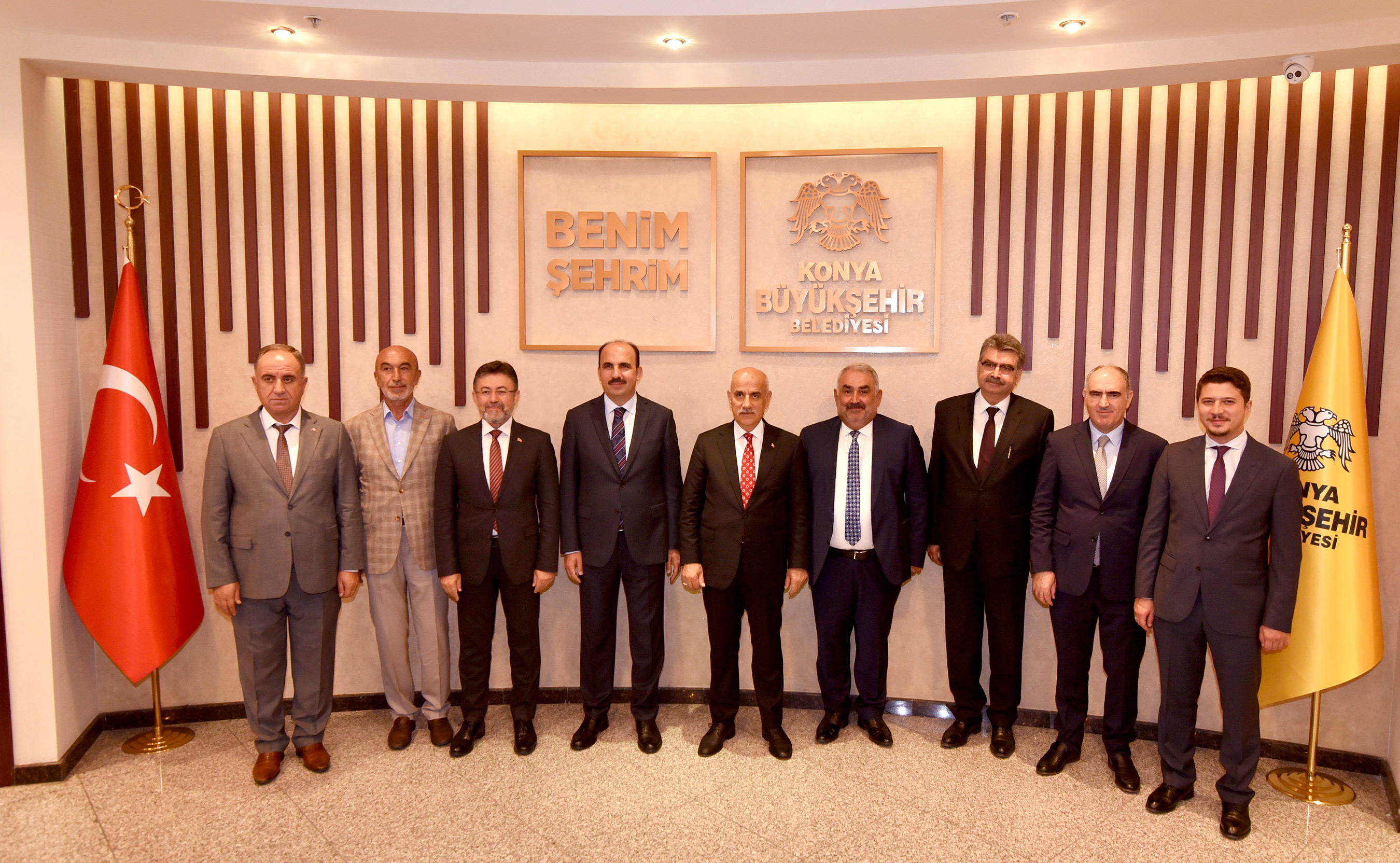 Bakan Kirişci Başkan Altay'ı Ziyaret Etti