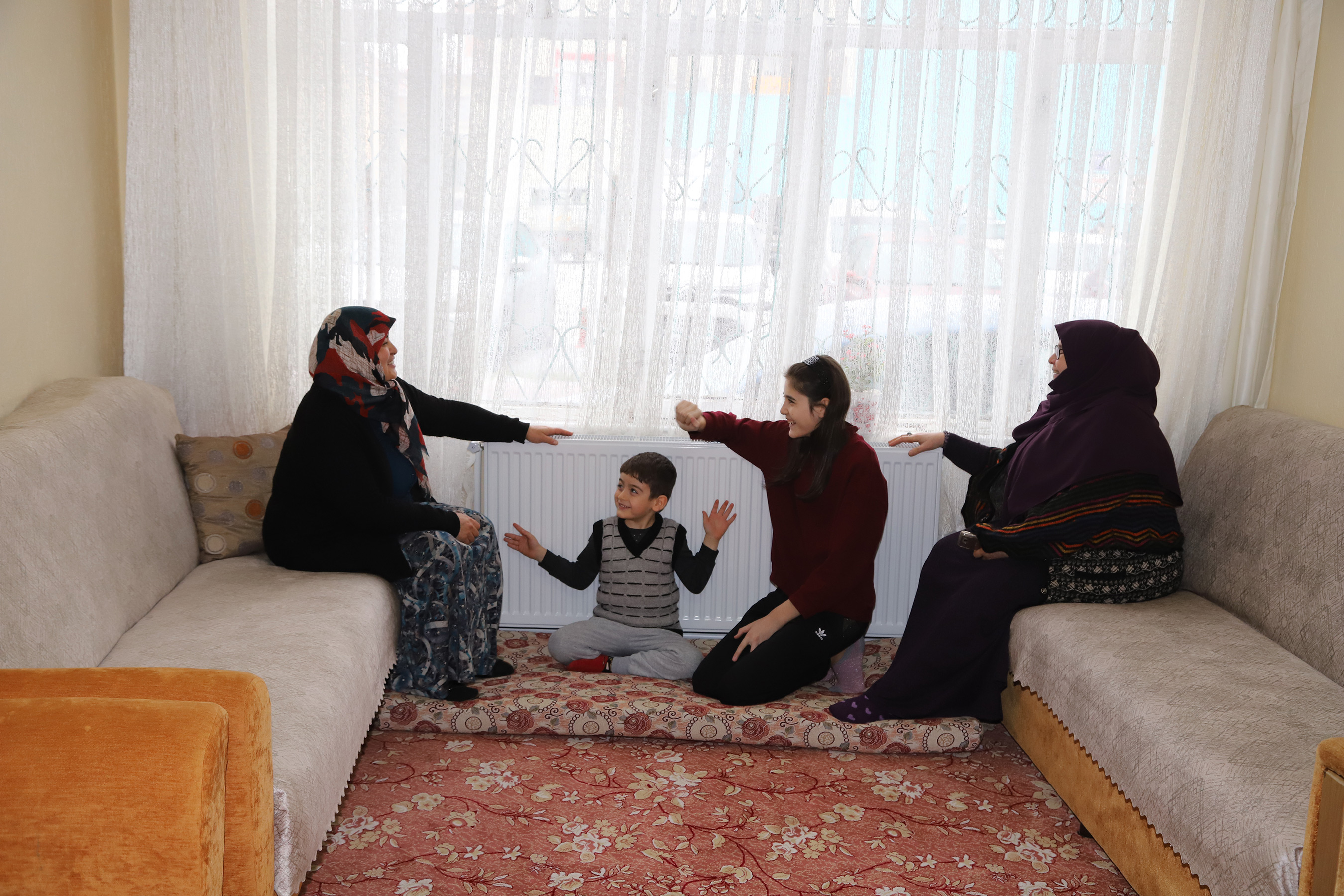 Konya'da Kömür Kullanan Dar Gelirli 1.108 Ailenin Evine Doğalgaz Bağlandı 