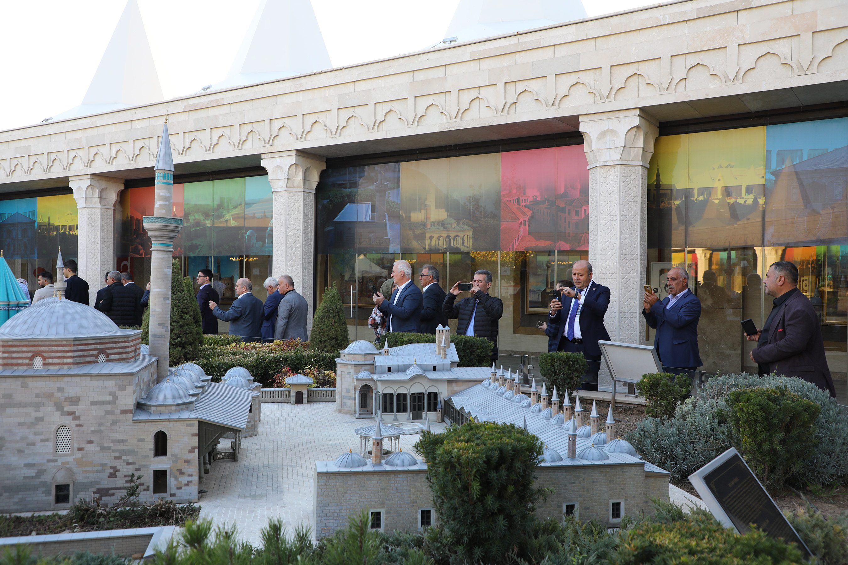 Enerji Kentleri Birliği Üyesi Belediye Başkanları Başkan Altay'ı Ziyaret Etti