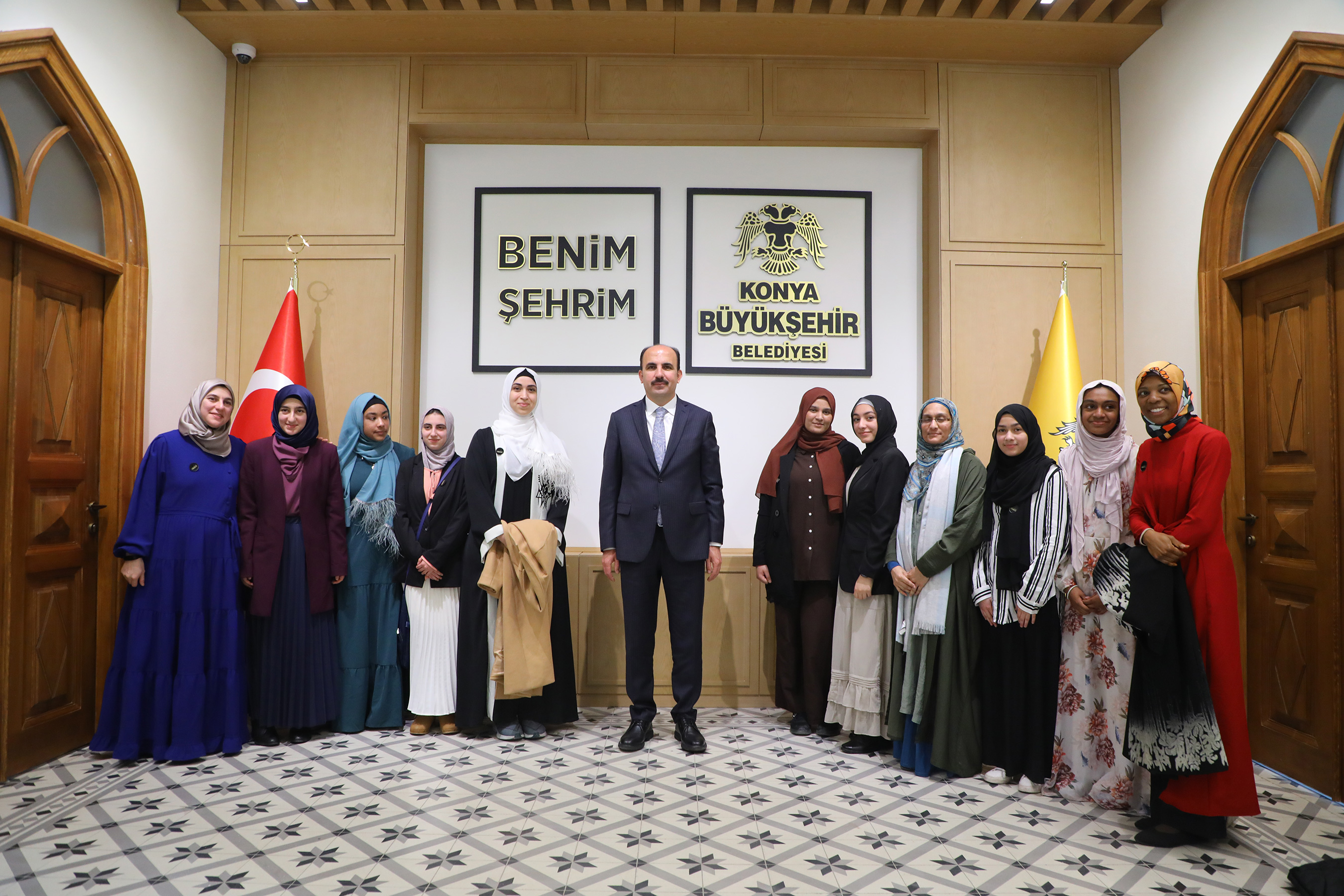 'Talented Ummah' Platformu Temsilcileri Başkan Altay'ı Ziyaret Etti