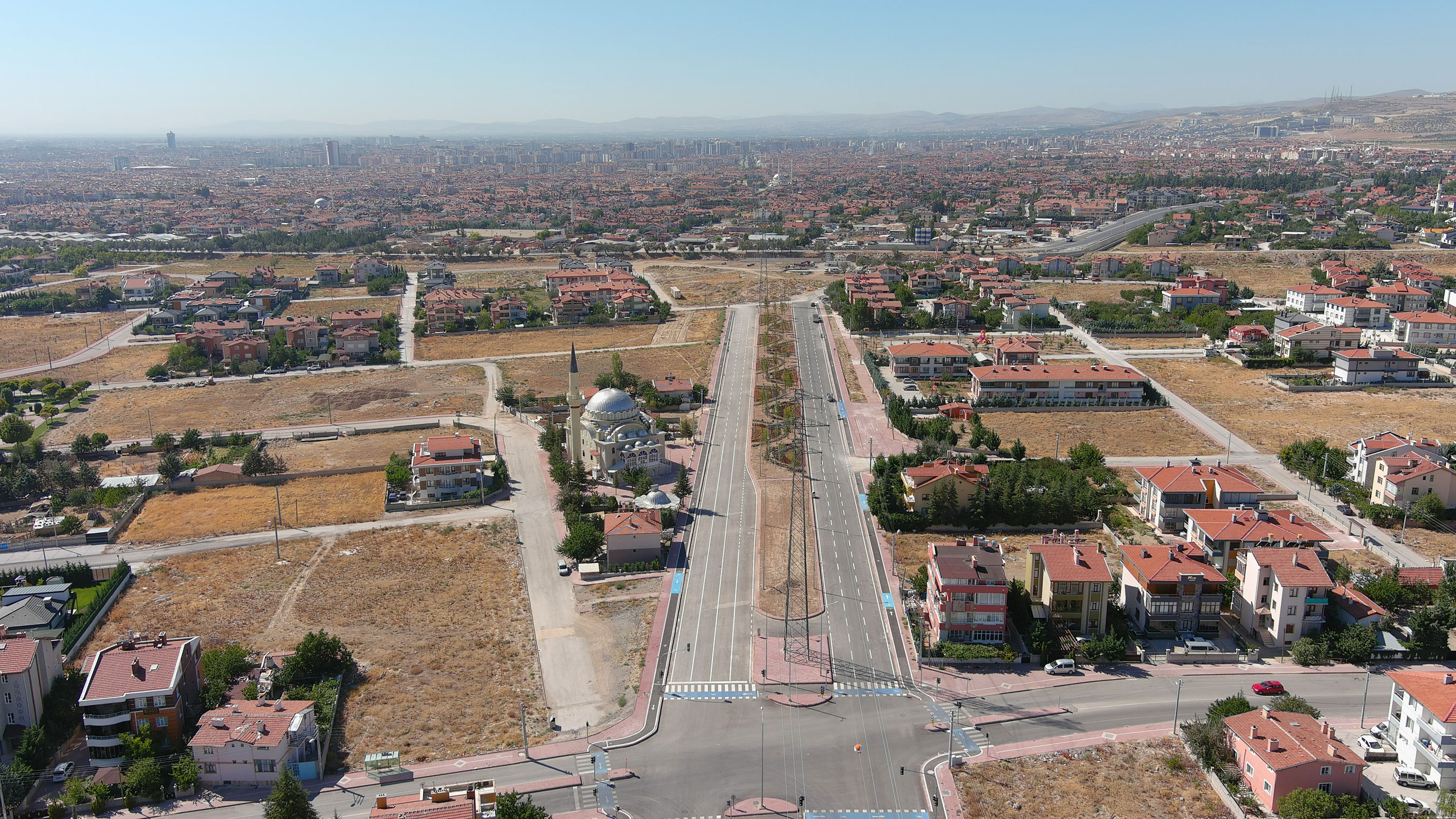 Başkan Altay: 'Abdülhamid Han Caddesi'nde 122 Metrelik Köprüyle Birinci ve İkinci Etabı Birbirine Bağlıyoruz'